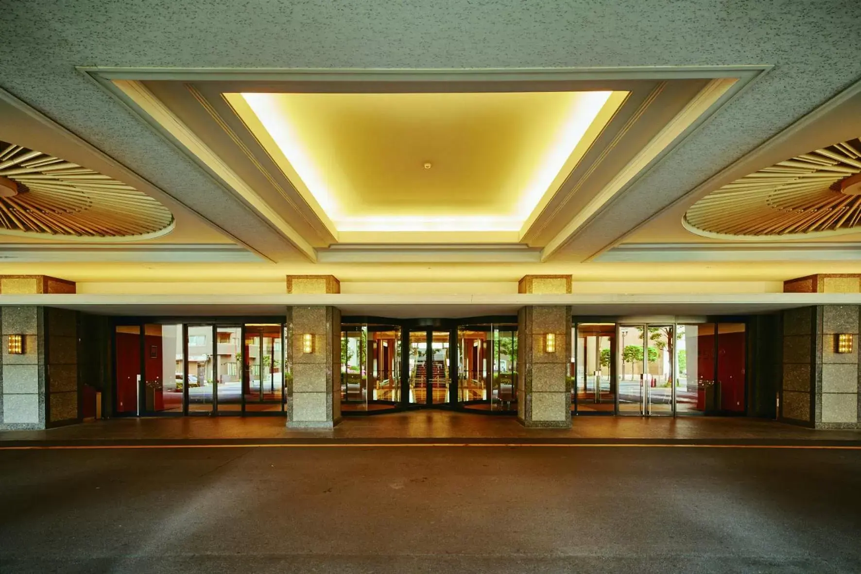 Facade/entrance in Royal Pines Hotel Urawa