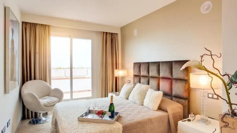 Bedroom, Seating Area in Cortijo Del Mar Resort