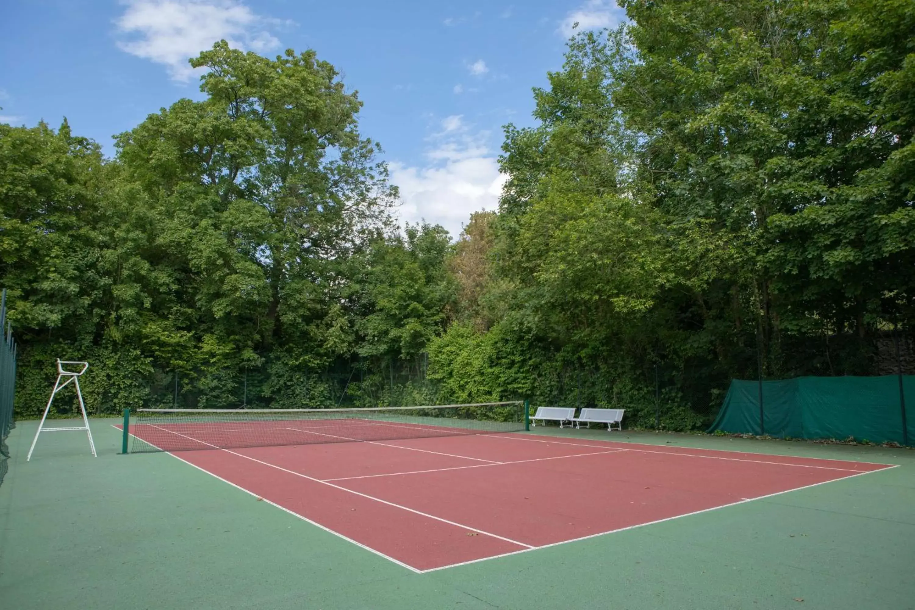 Sports, Tennis/Squash in Waldorf Astoria Versailles - Trianon Palace
