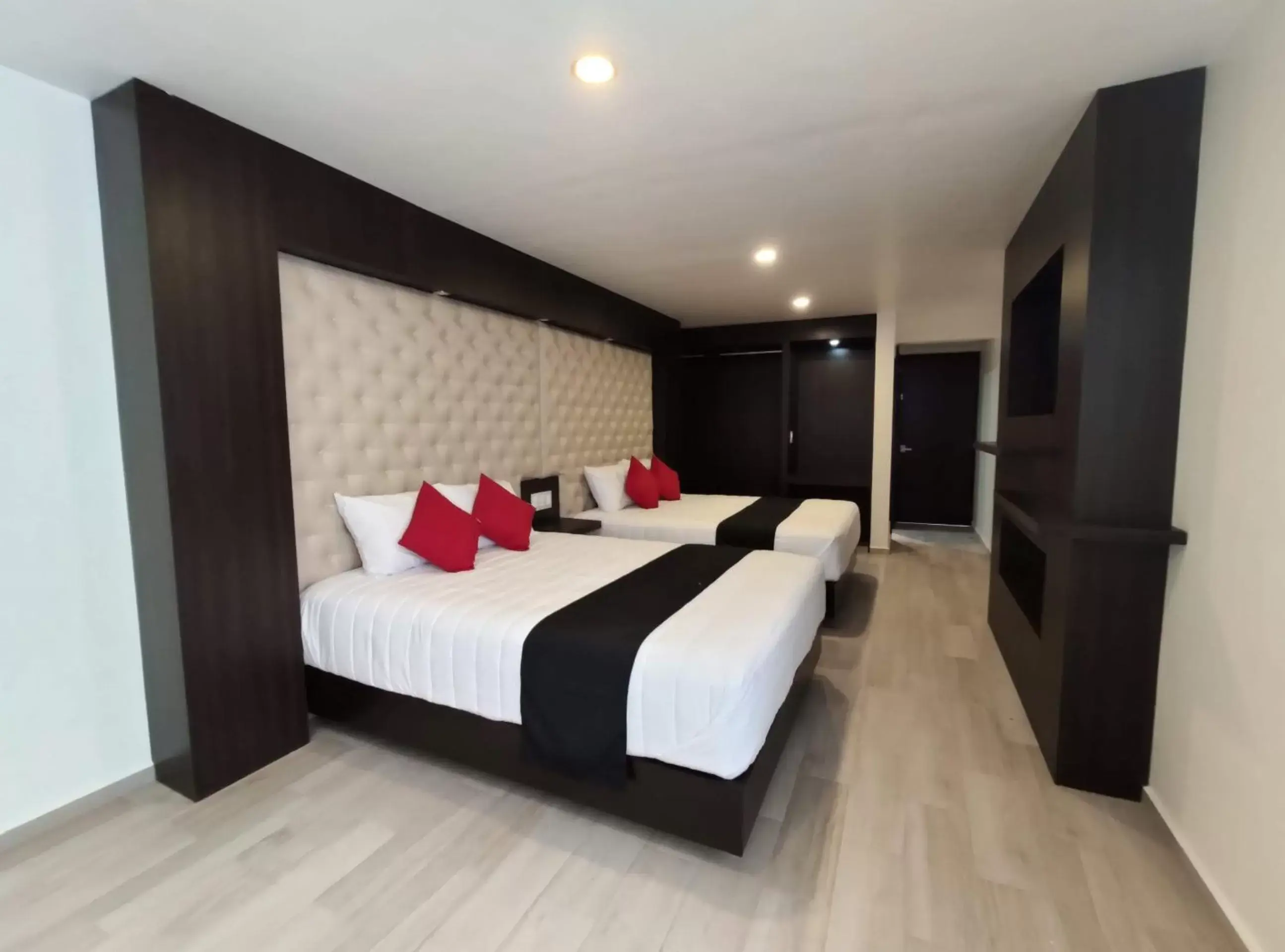 Photo of the whole room, Bed in Hotel La Estancia Zacatlan