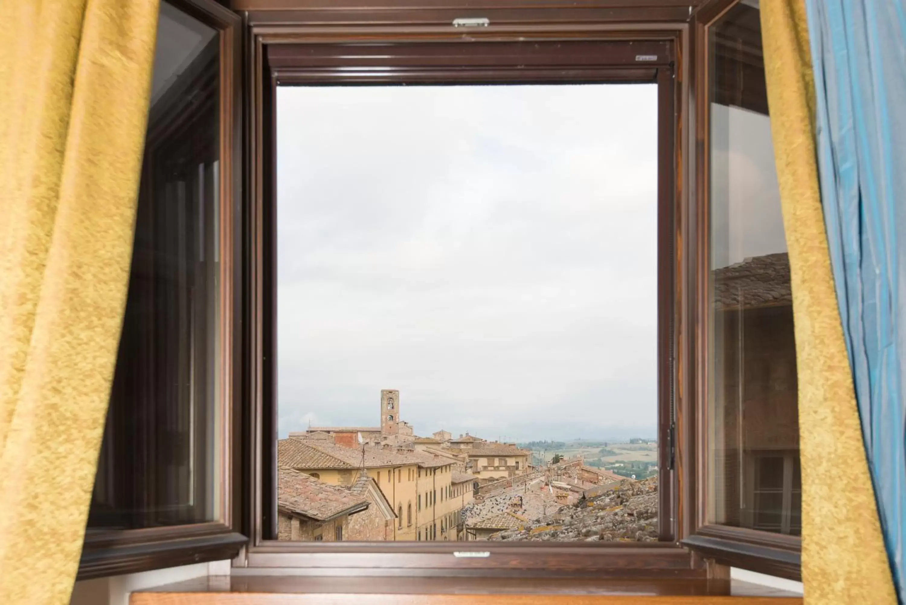 City view in Palazzo Pacini