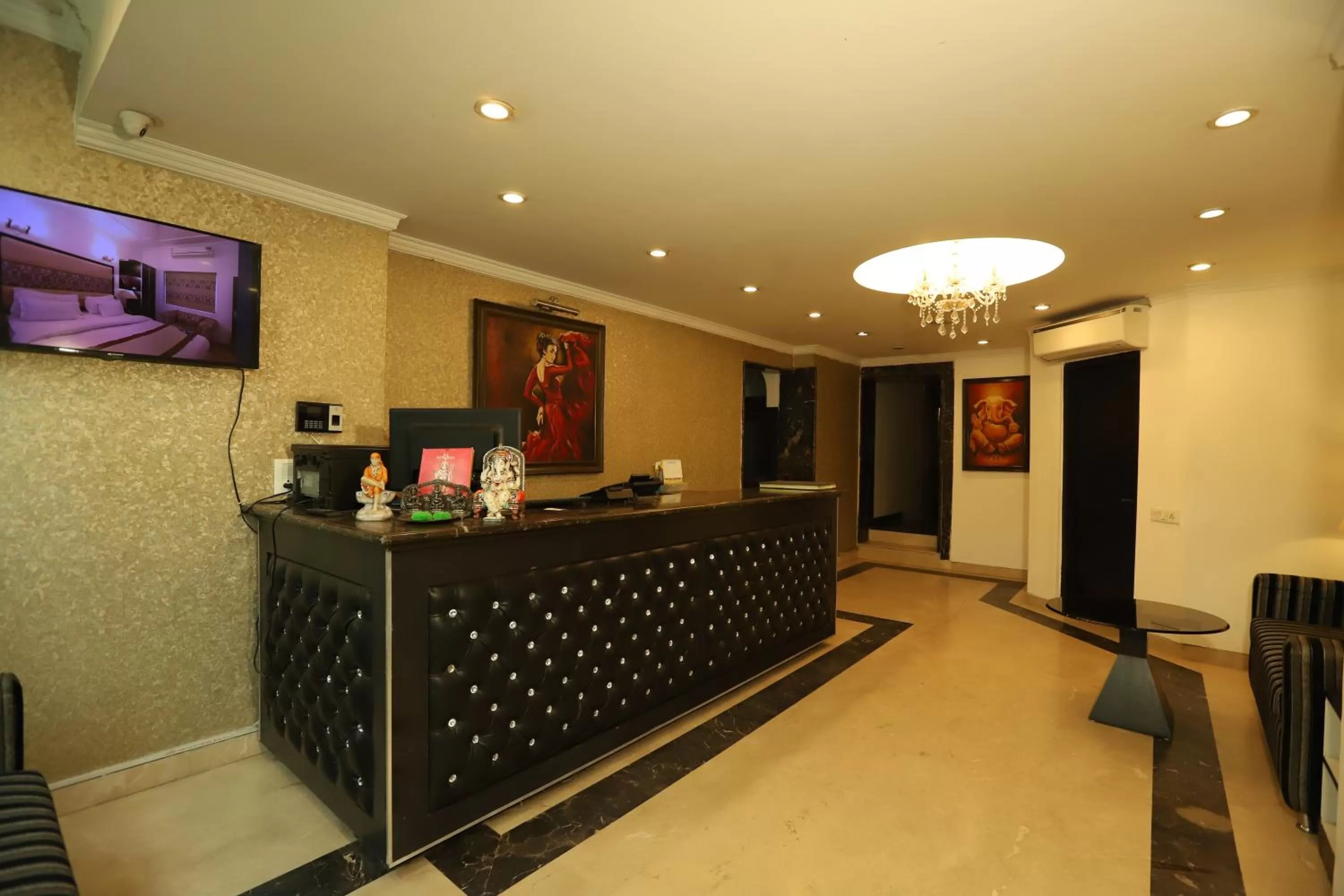 TV and multimedia in Hotel Capitol Hills - Greater Kailash Delhi