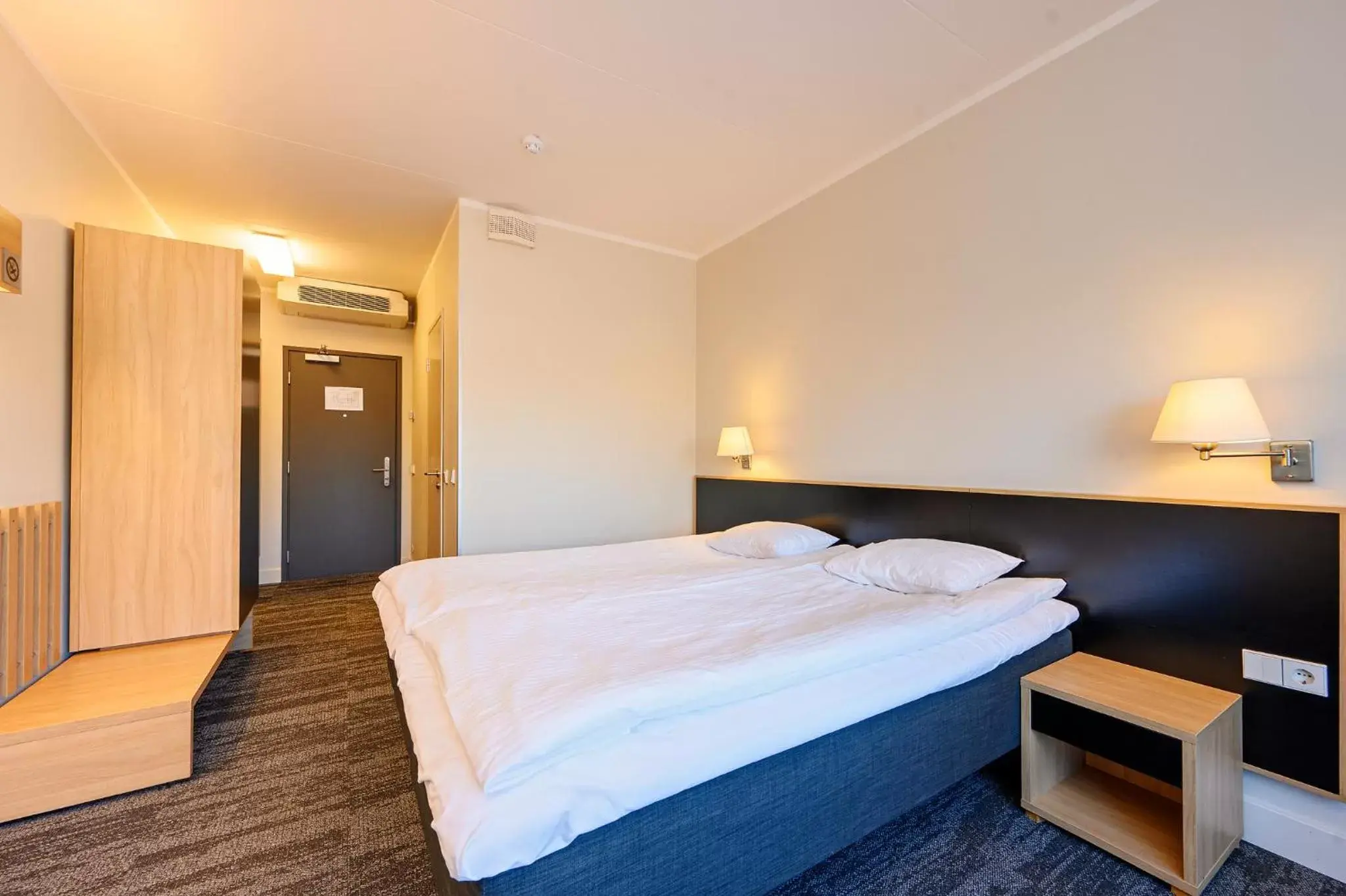 Bedroom, Bed in Dorpat Hotel