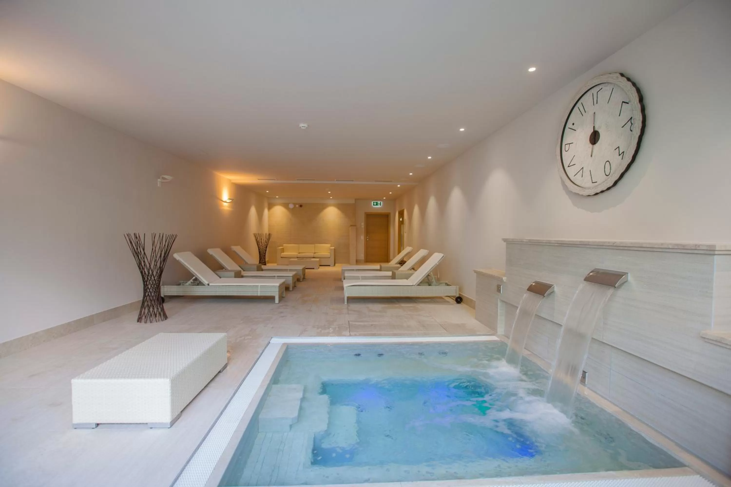 Hot Tub, Bed in Parkhotel Delta, Wellbeing Resort