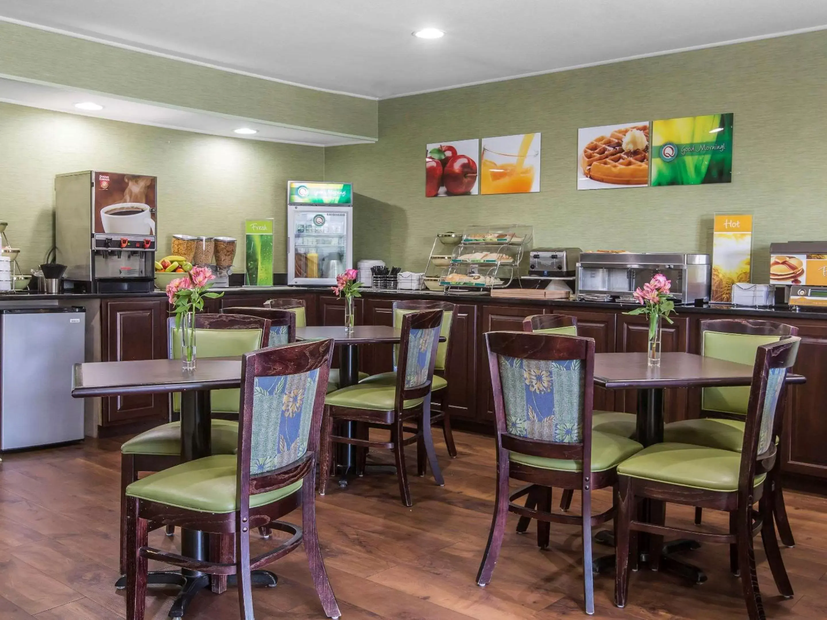Restaurant/Places to Eat in Quality Inn Cedartown