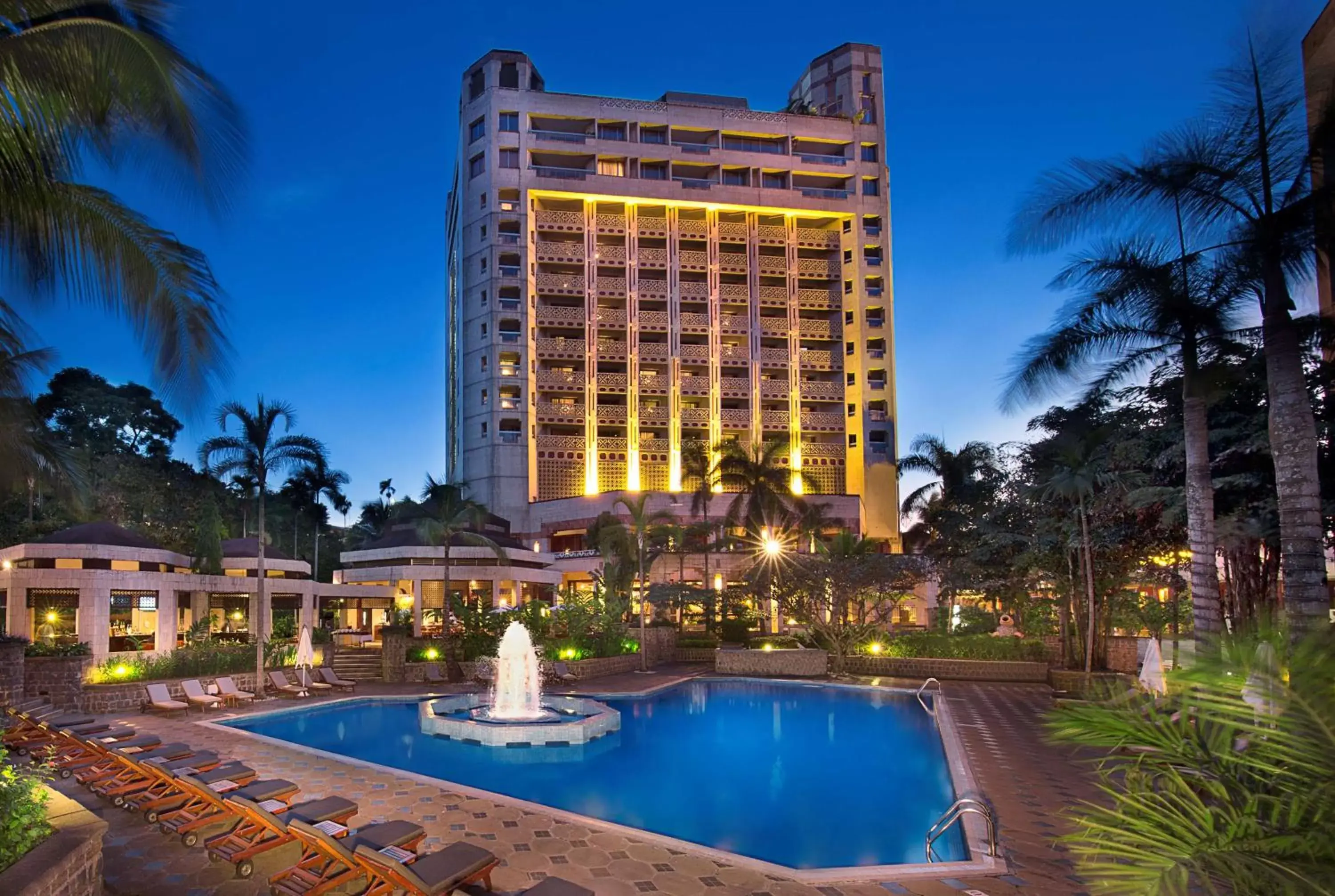 Pool view, Swimming Pool in Hilton Yaounde