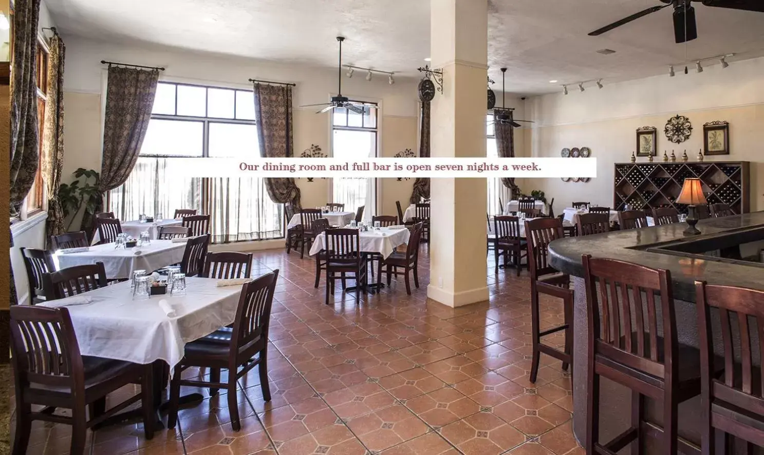 Restaurant/Places to Eat in Hotel El Capitan