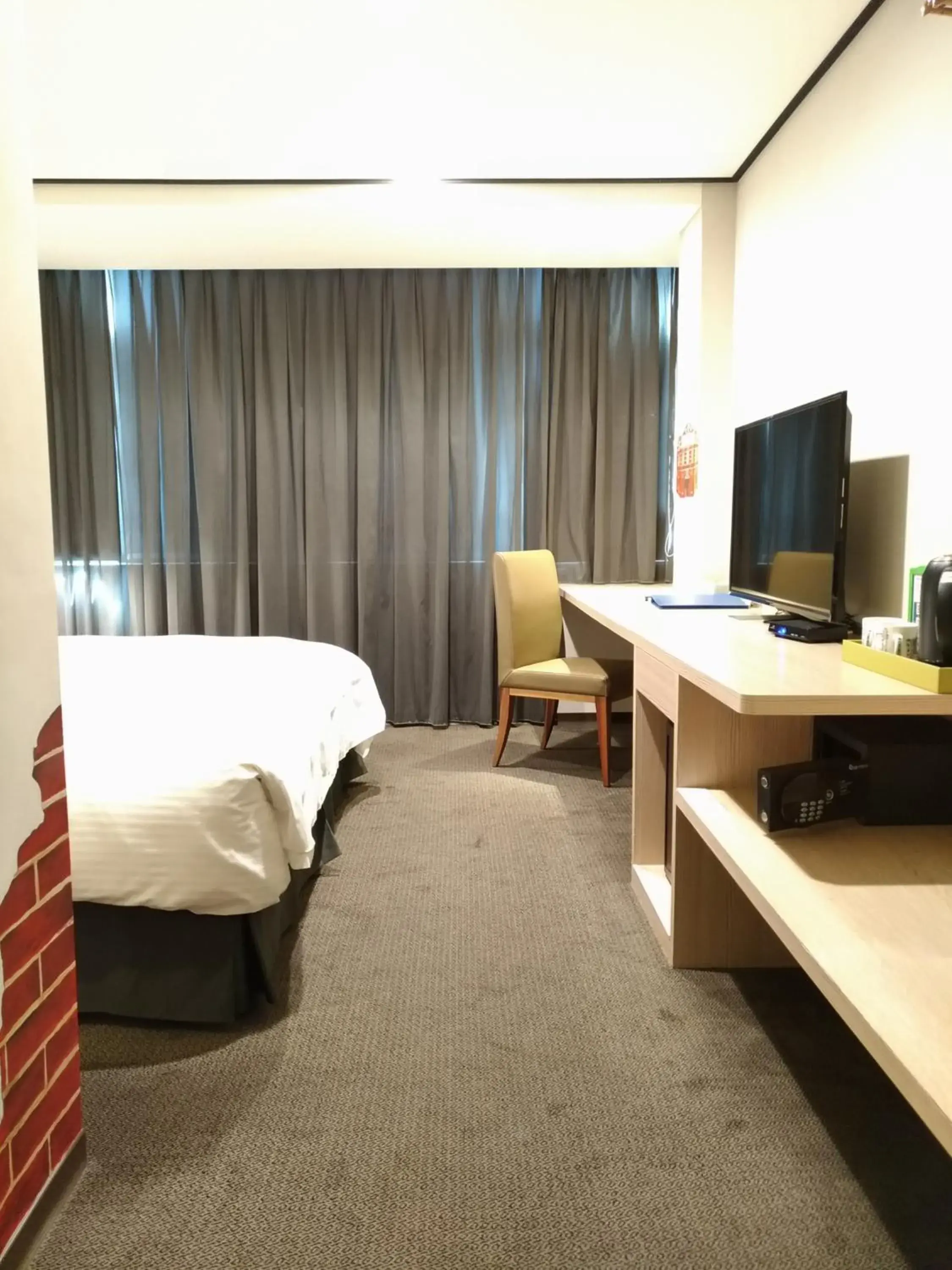 Photo of the whole room, Bed in Energy Inn