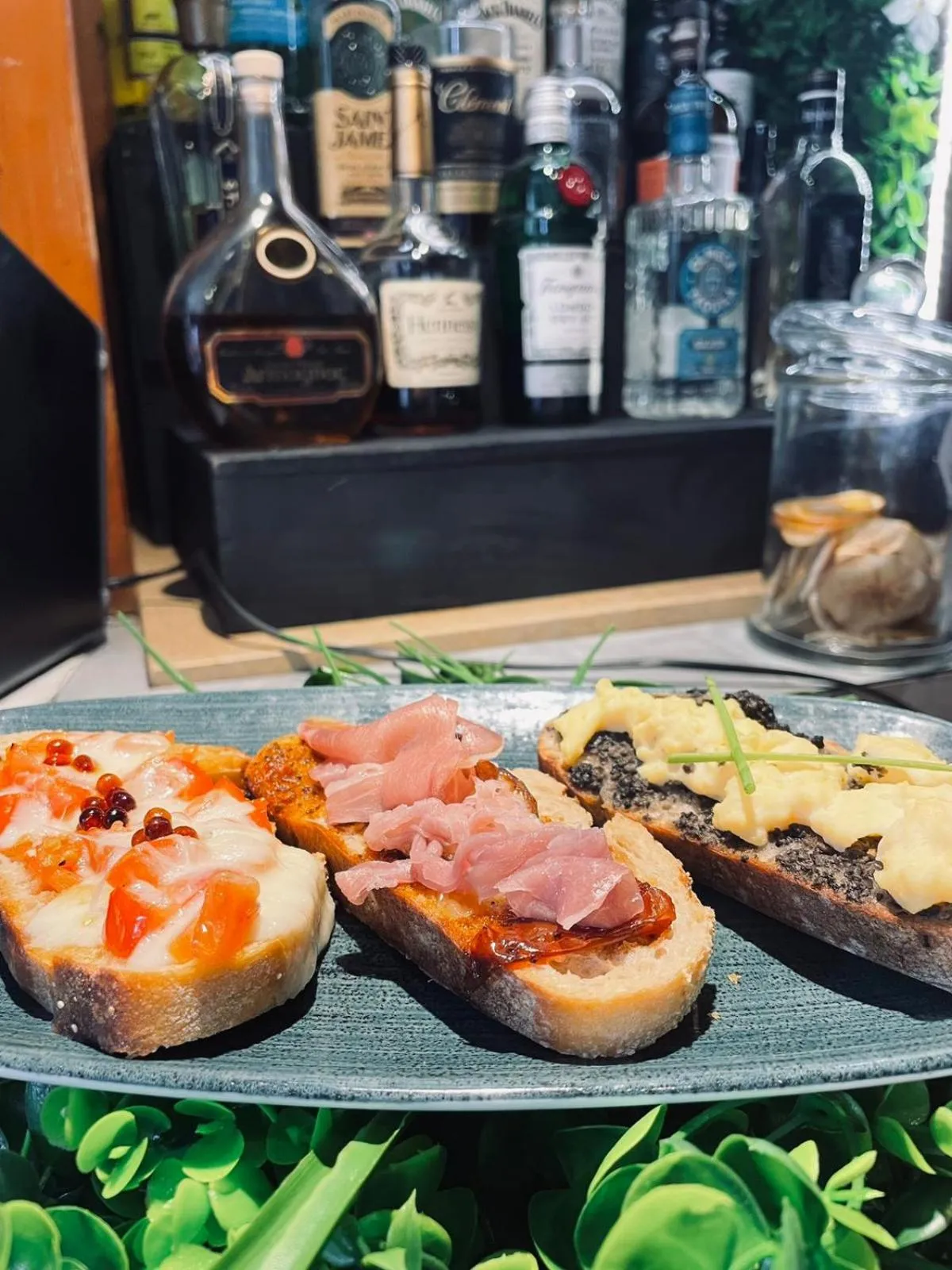 Food in Hôtel Spa & Restaurant Ô Pervenches