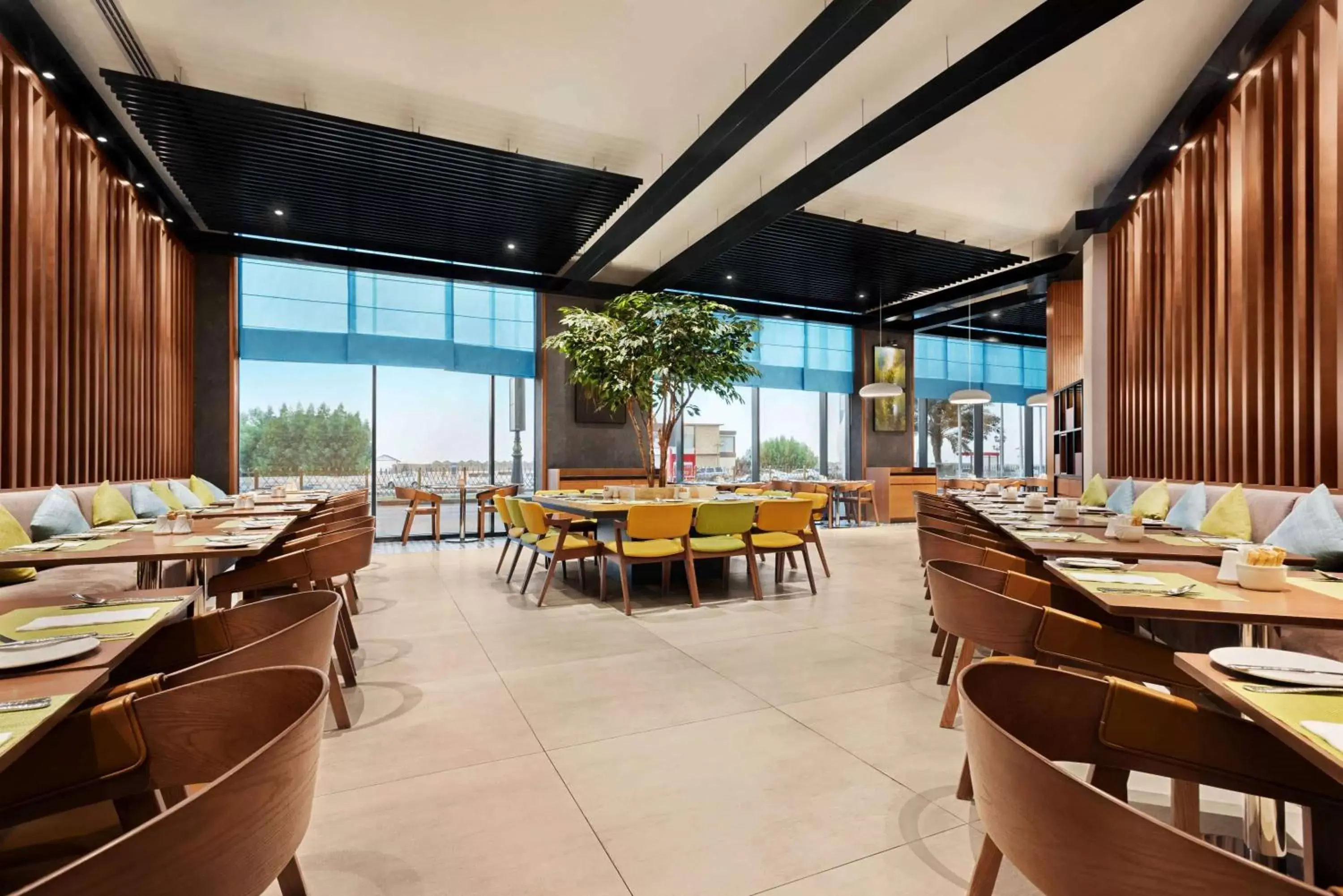 Restaurant/Places to Eat in Wyndham Garden Ajman Corniche