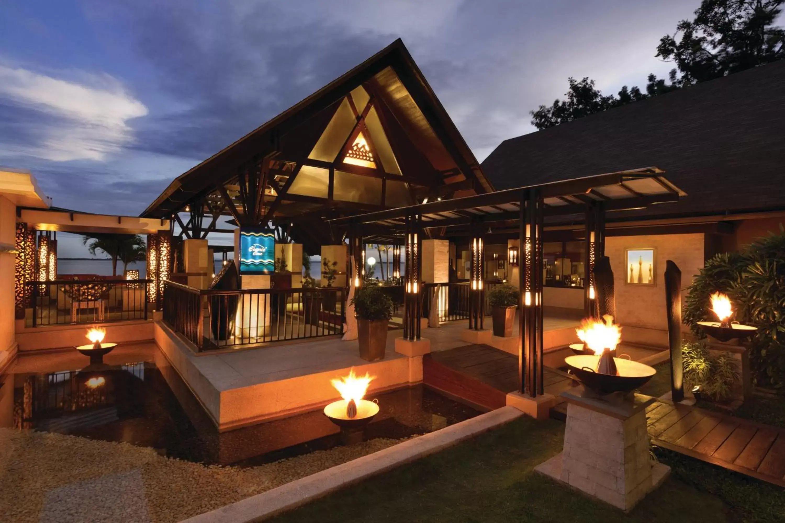 Restaurant/places to eat in Shangri-La Mactan, Cebu Restaurant/places to eat in Shangri-La Mactan, Cebu