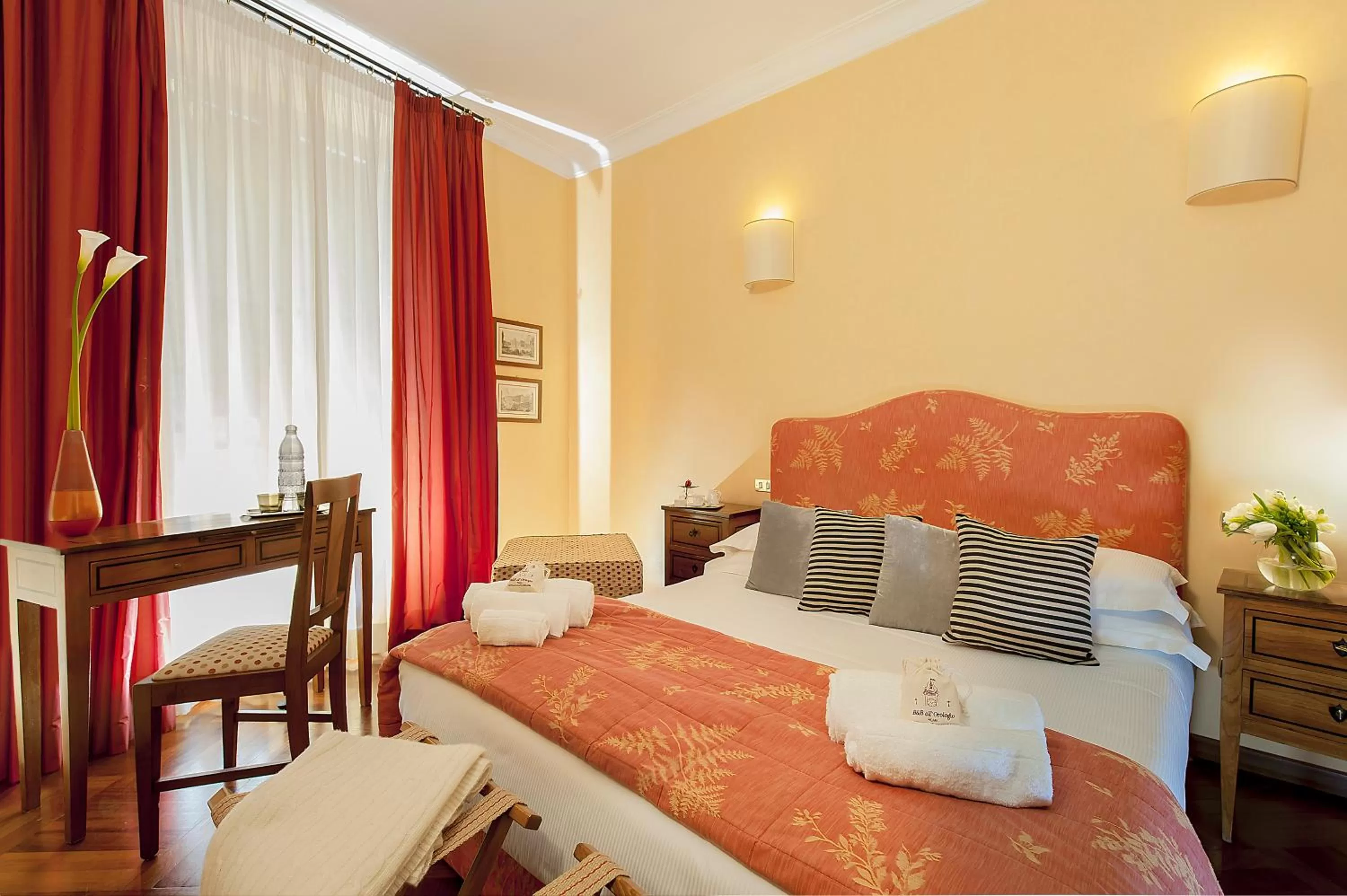 Photo of the whole room, Bed in All'Orologio