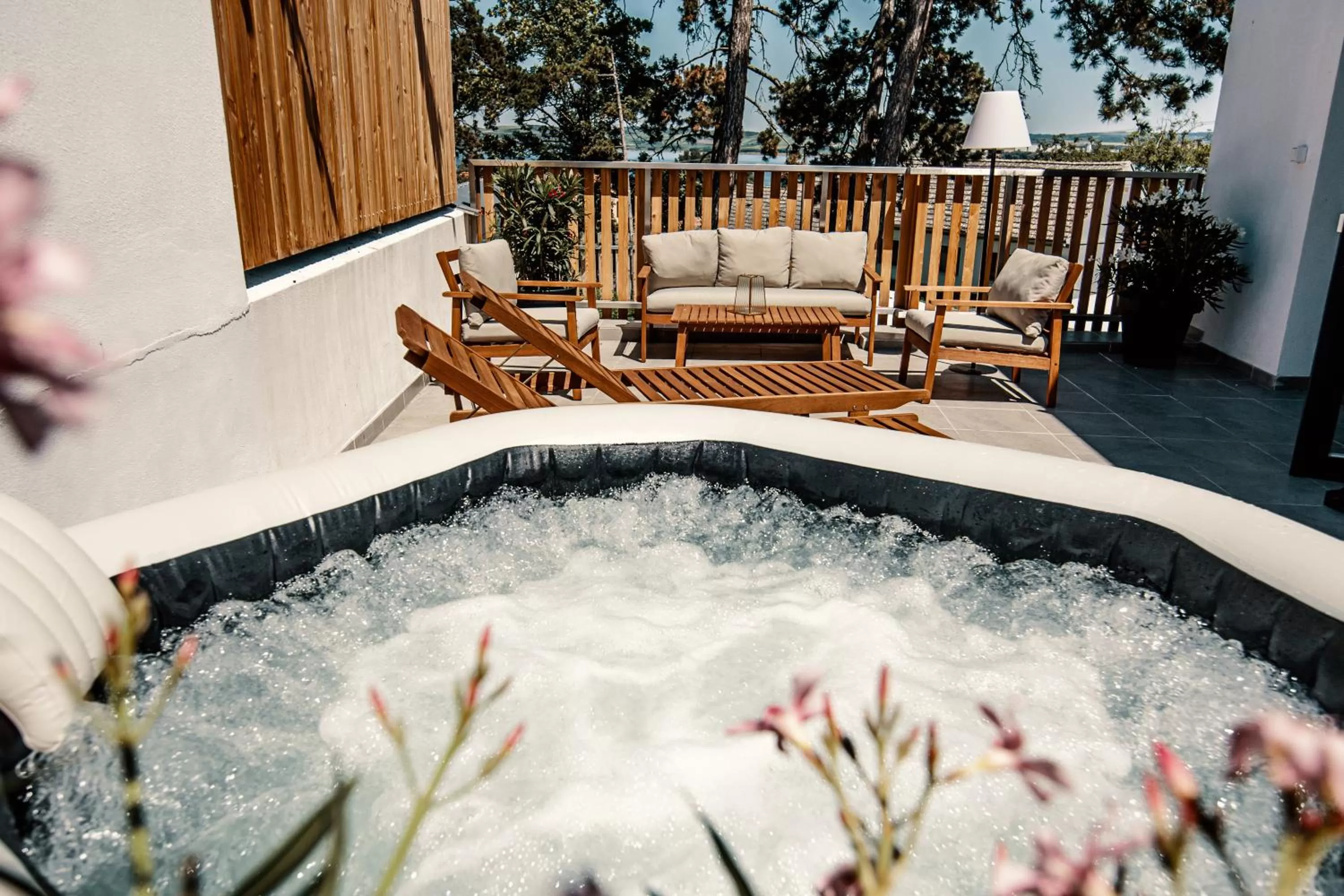 Deluxe Double or Twin Room with Spa Bath in Sousedi Pavlov