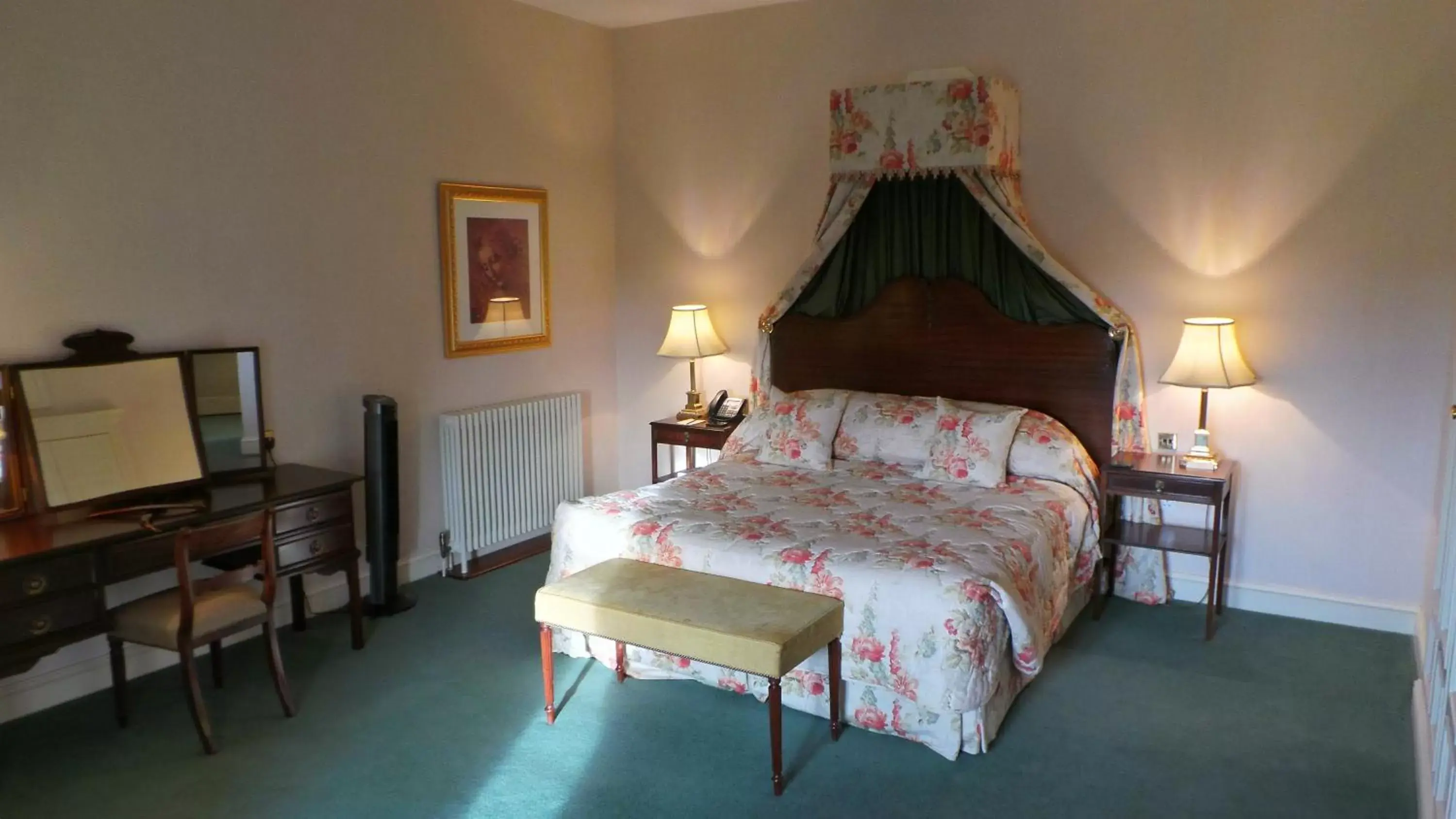 Bedroom in Luton Hoo Hotel, Golf and Spa Bedroom in Luton Hoo Hotel, Golf and Spa