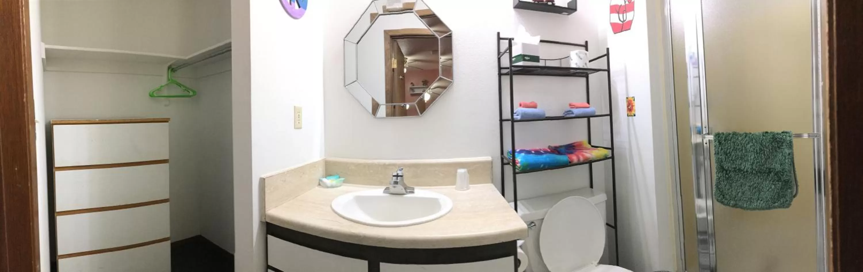 Shower in Sunset View Inn L.L.C