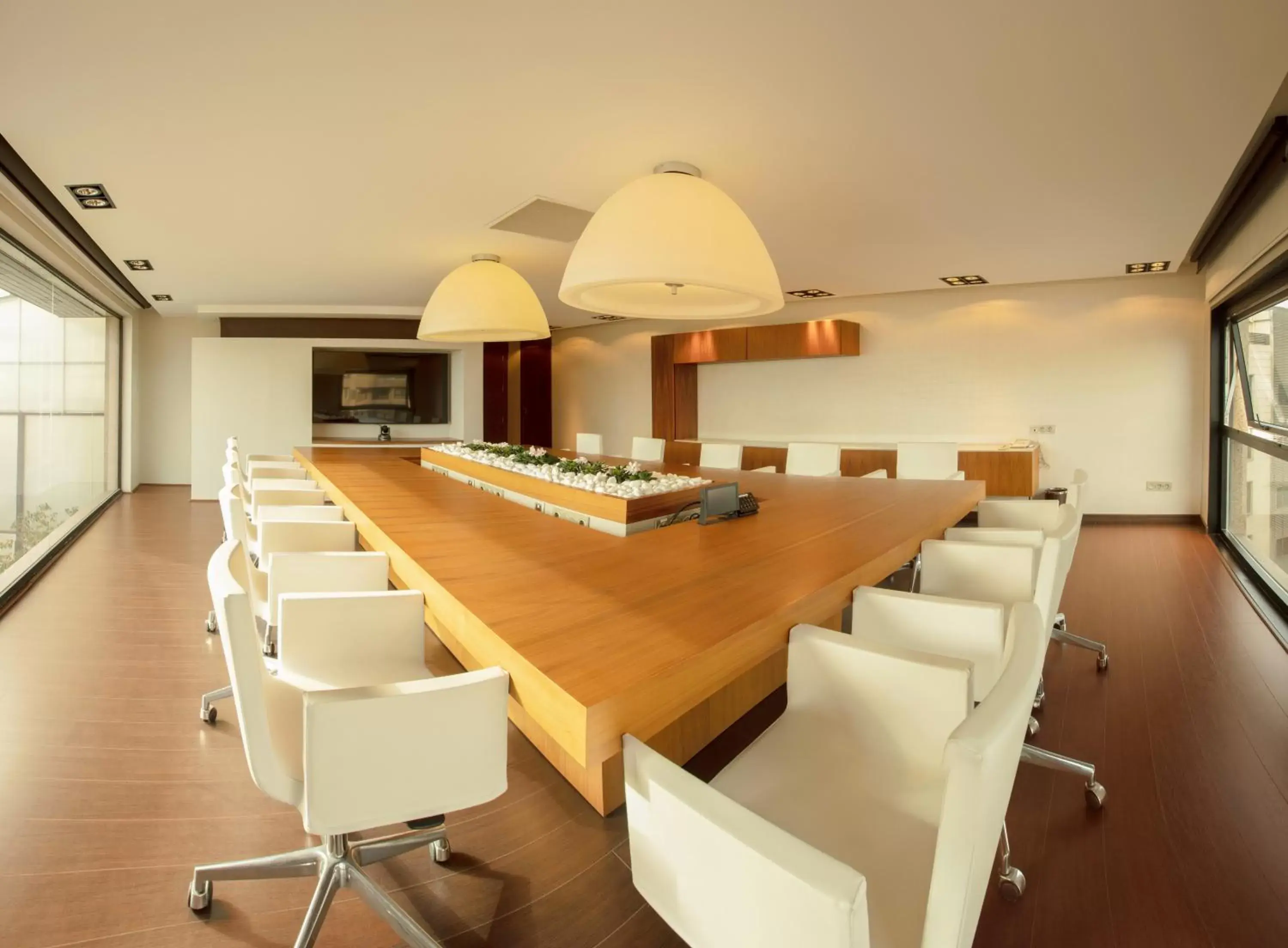 Business facilities in SH Valencia Palace