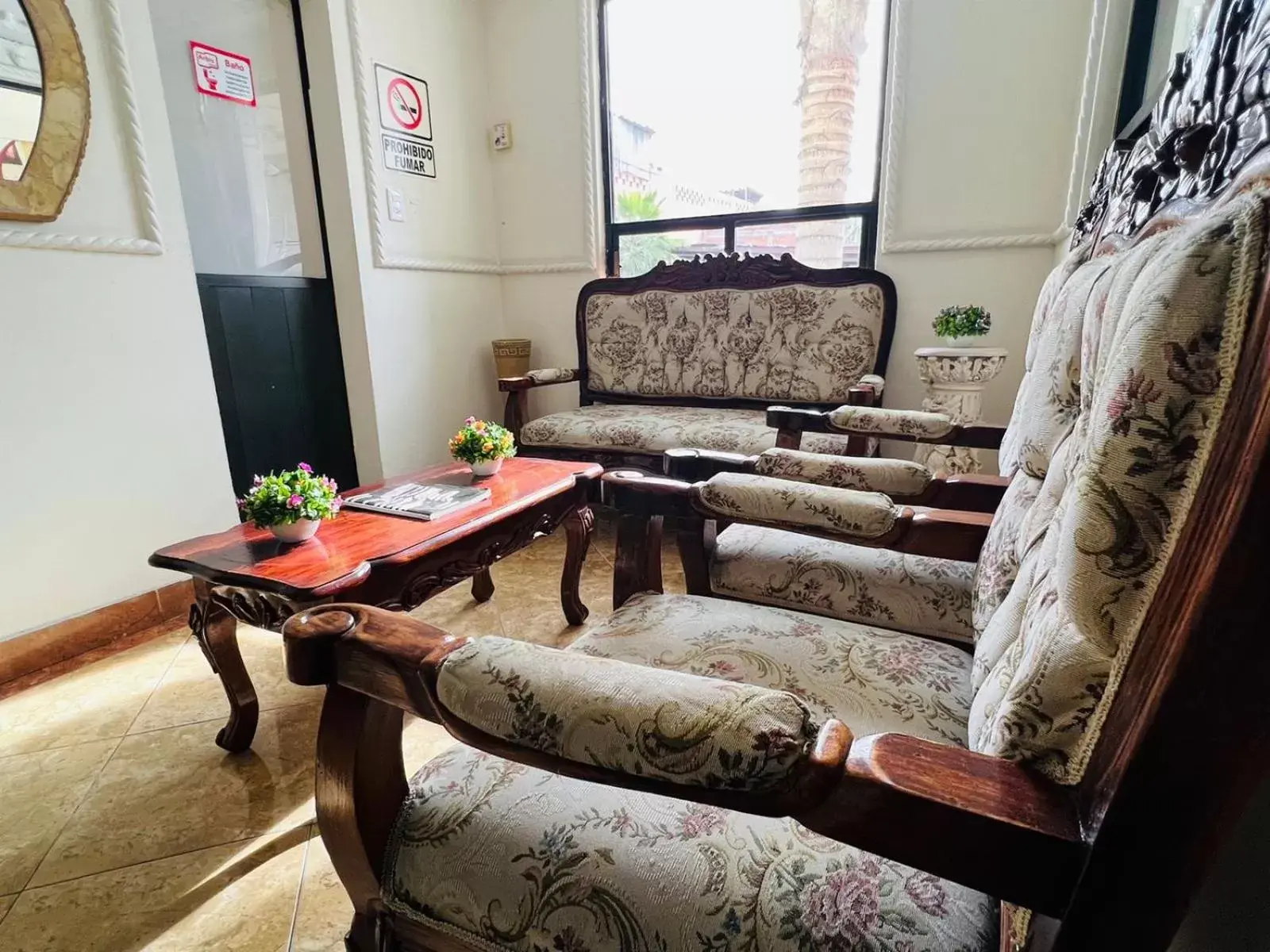 Living room, Seating Area in Hotel Arbis