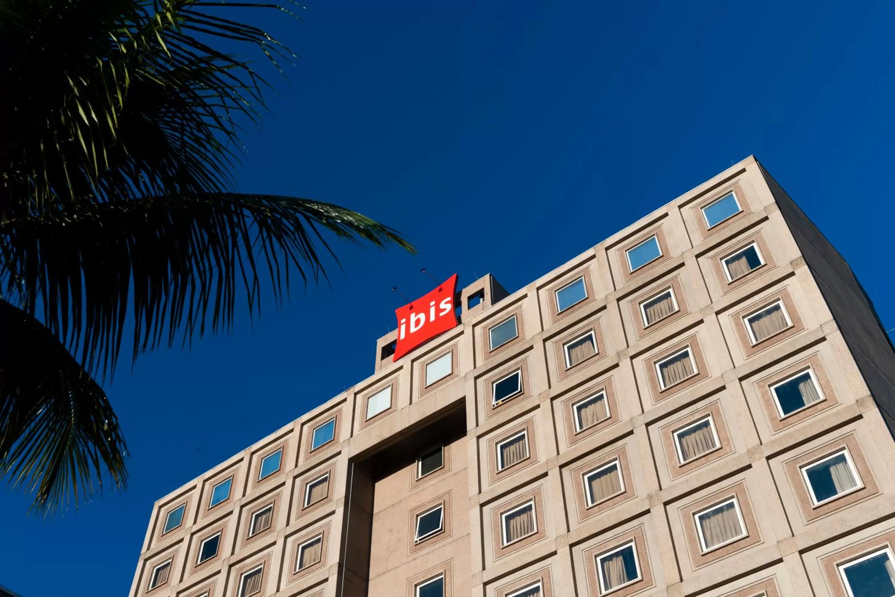 Property building in ibis Sorocaba
