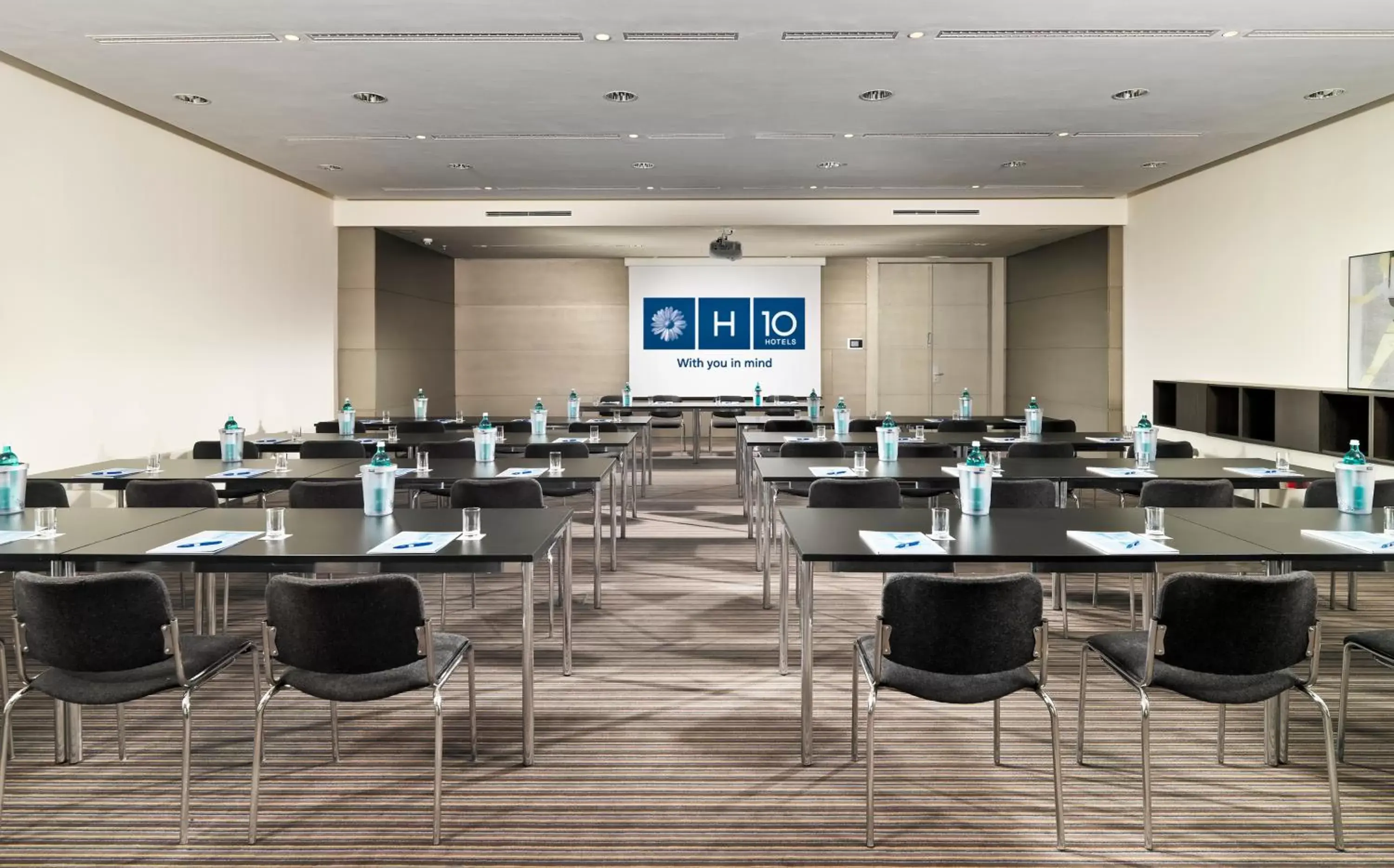 Business facilities in H10 Berlin Ku'damm