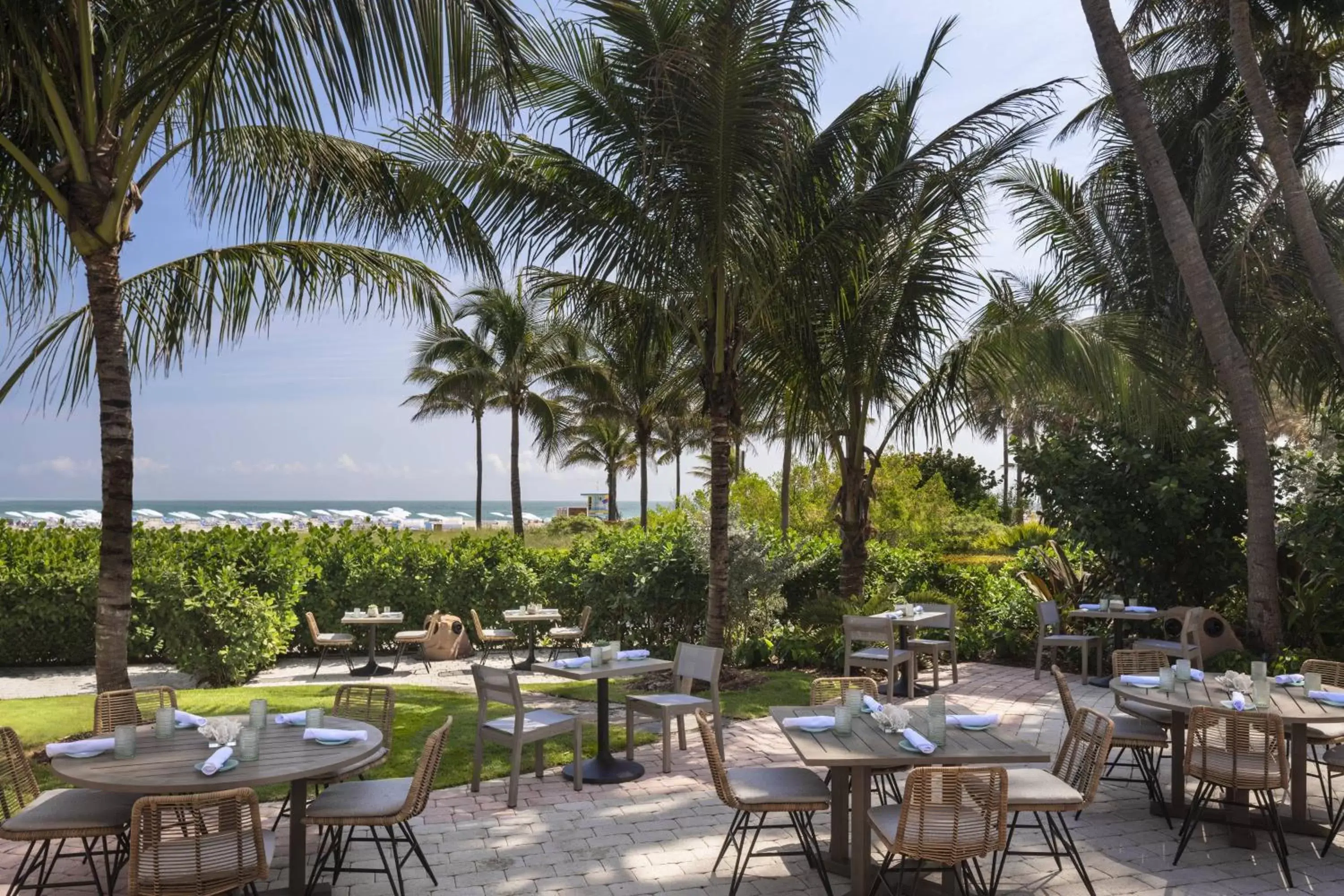 Beach, Restaurant/Places to Eat in The Ritz-Carlton South Beach