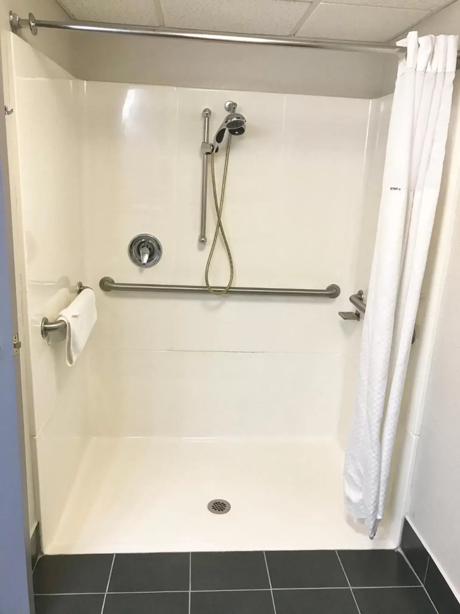 Shower, Bathroom in Baymont by Wyndham Marinette