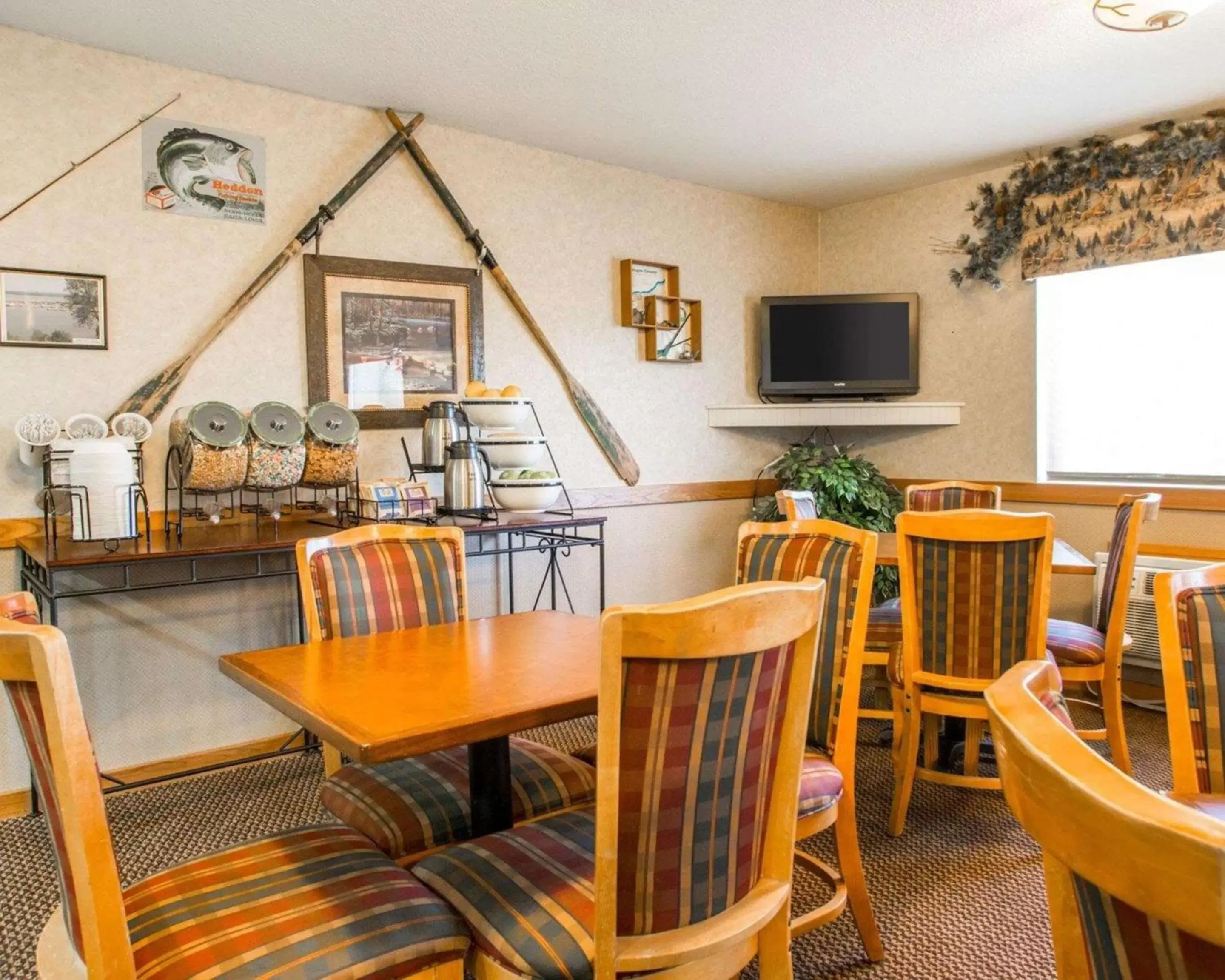 Restaurant/places to eat in Quality Inn Ironwood Restaurant/places to eat in Quality Inn Ironwood