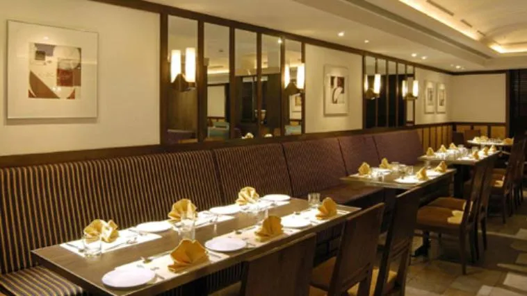 Restaurant/places to eat in The Imperial Palace