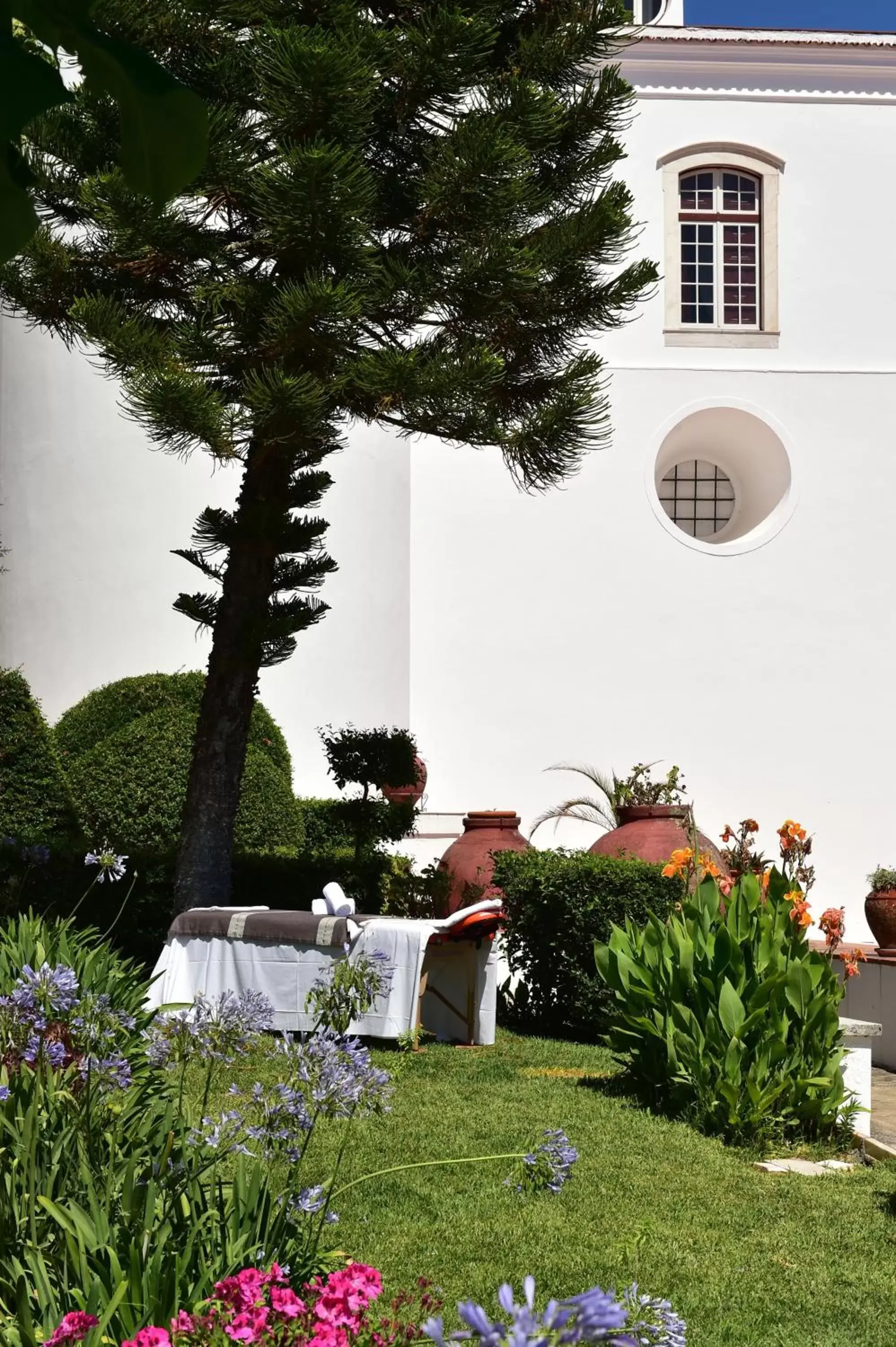 Swimming pool, Patio/Outdoor Area in Pousada Castelo de Estremoz