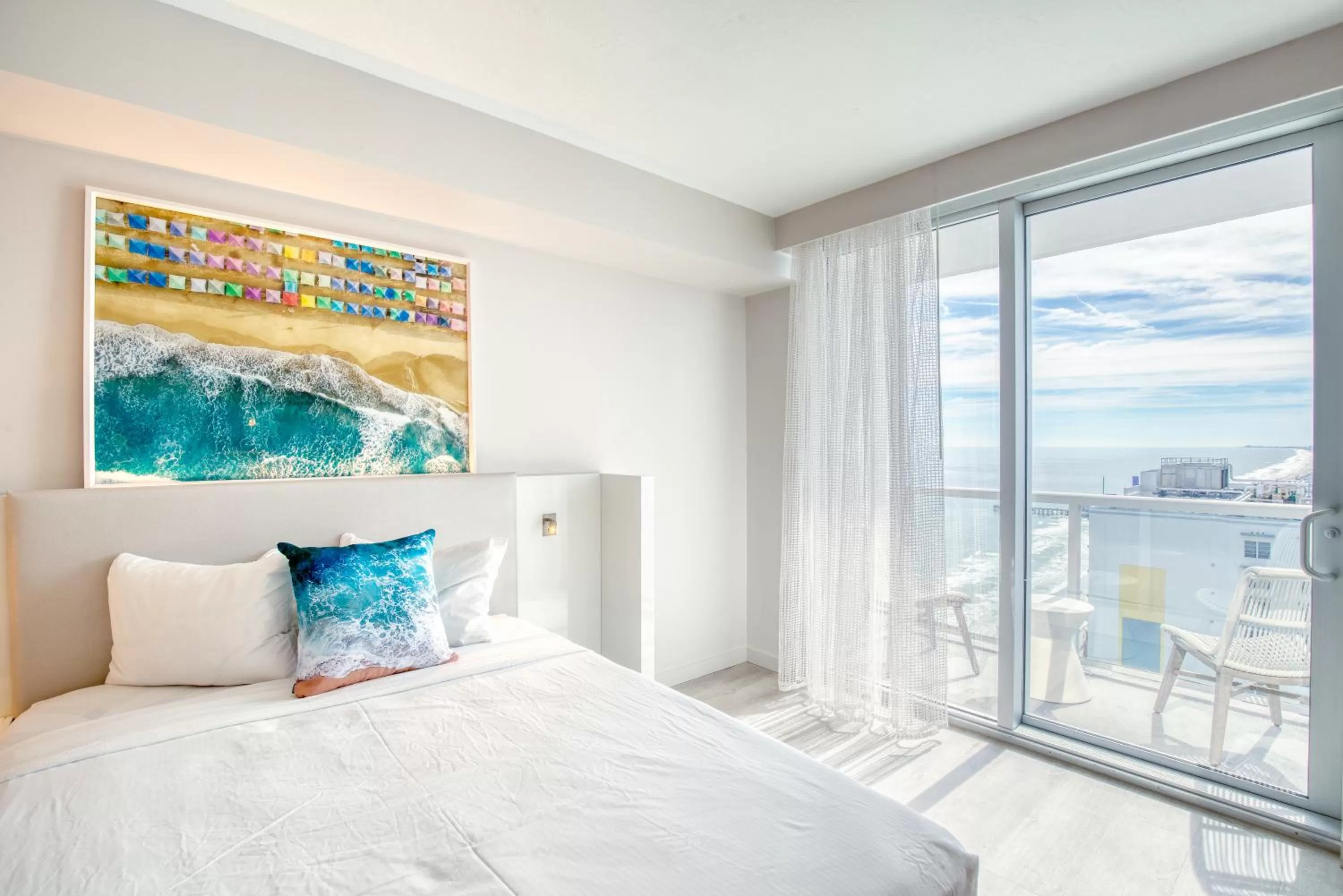 Balcony/Terrace, Bed in Daytona Grande Oceanfront Resort