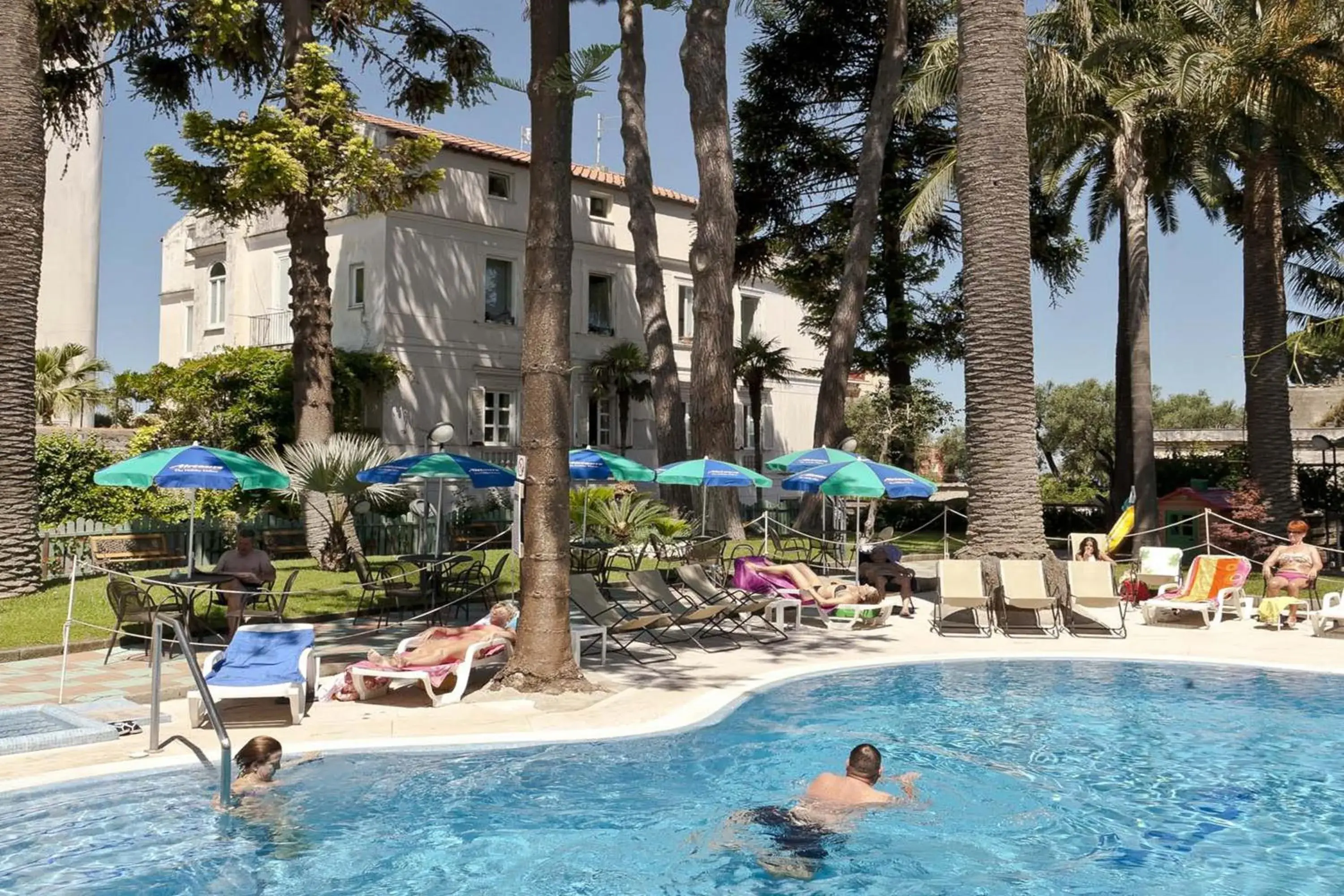 Swimming Pool in Hotel Eden