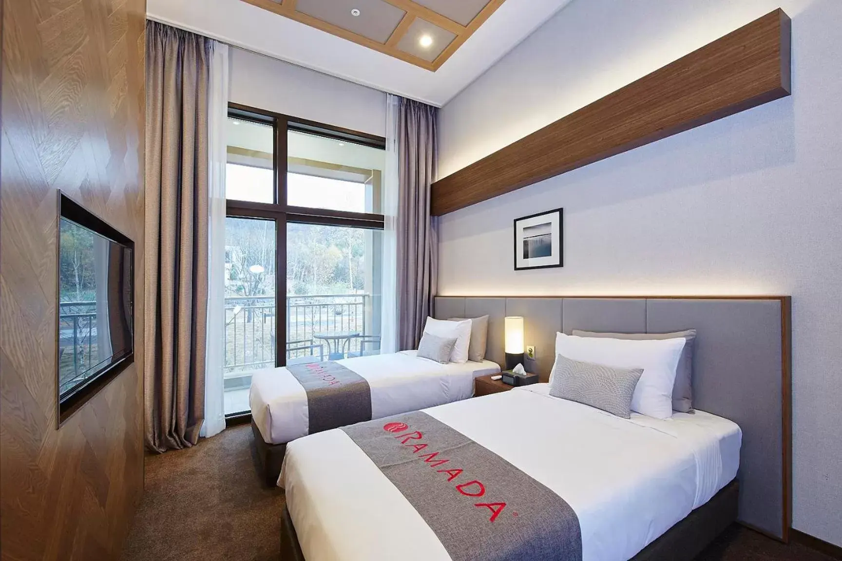 Photo of the whole room, Bed in Pyeongchang Ramada Hotel & Suite by Wyndham