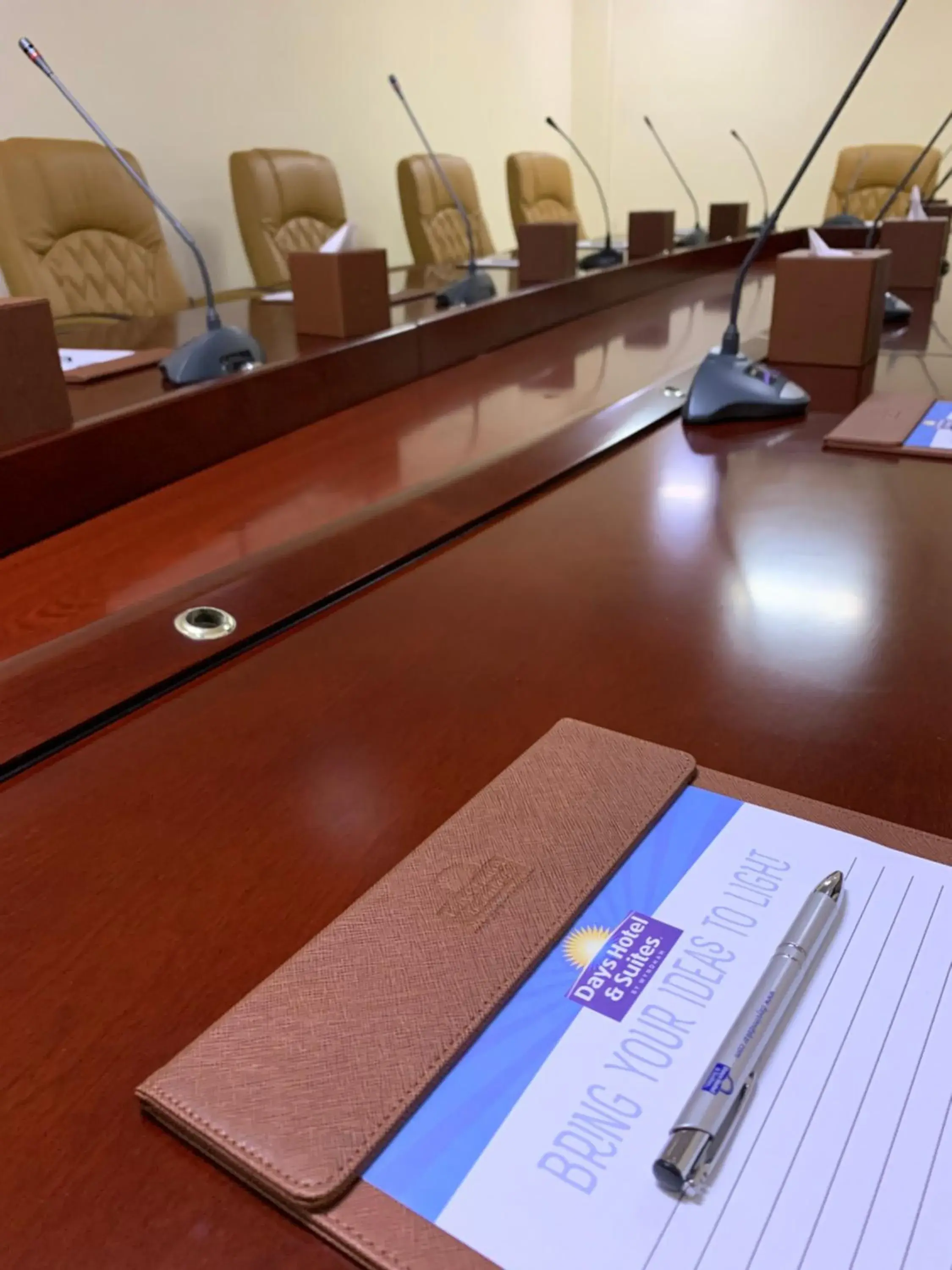 Business facilities in Days Hotel & Suites by Wyndham Dakar