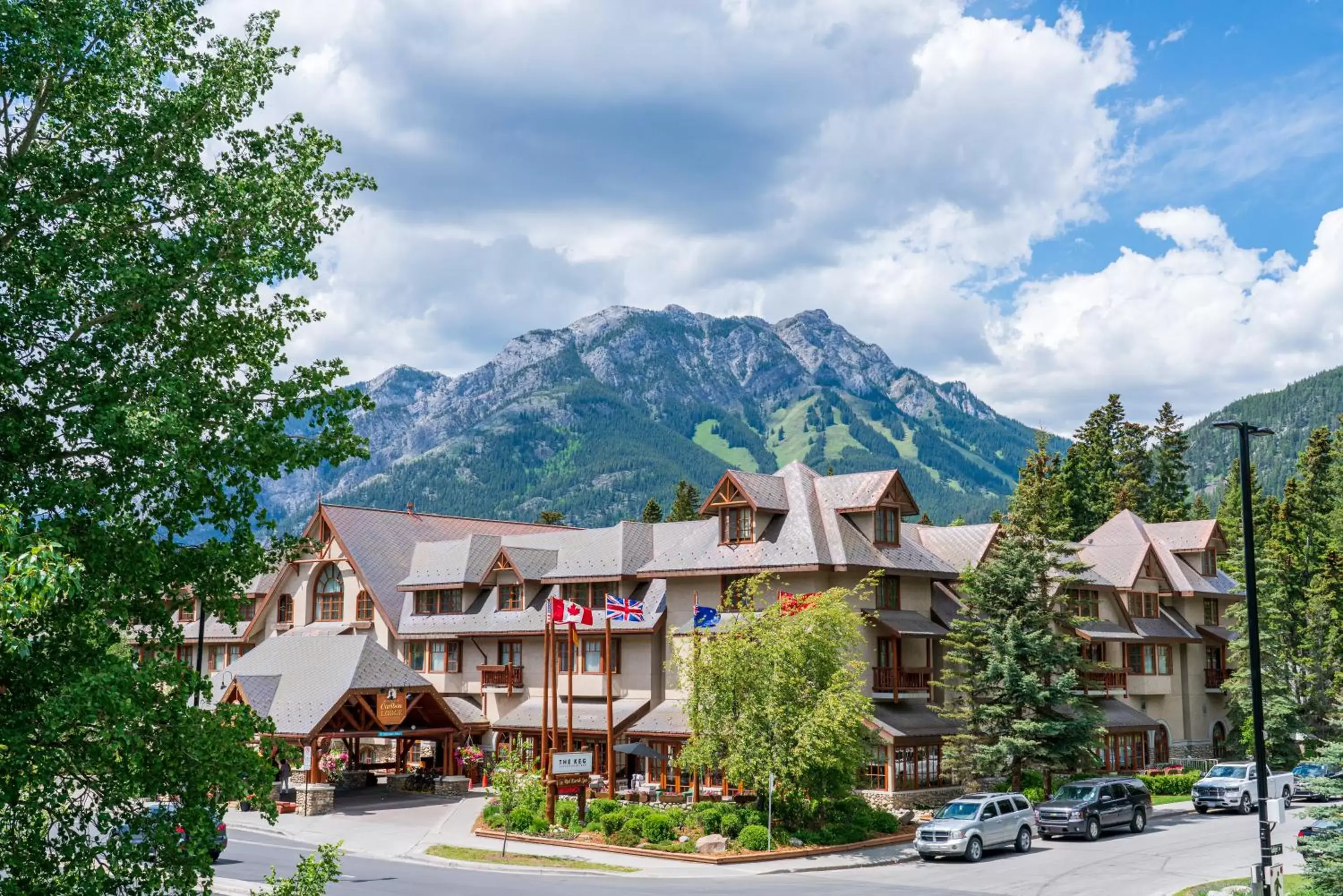 Property Building in Banff Caribou Lodge and Spa