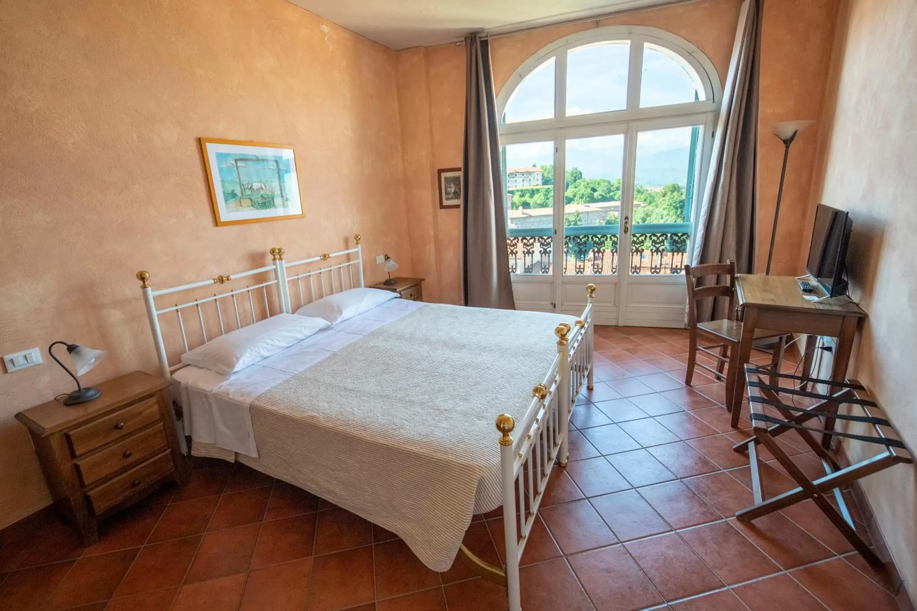 Photo of the whole room, Bed in Albergo dell'Academia