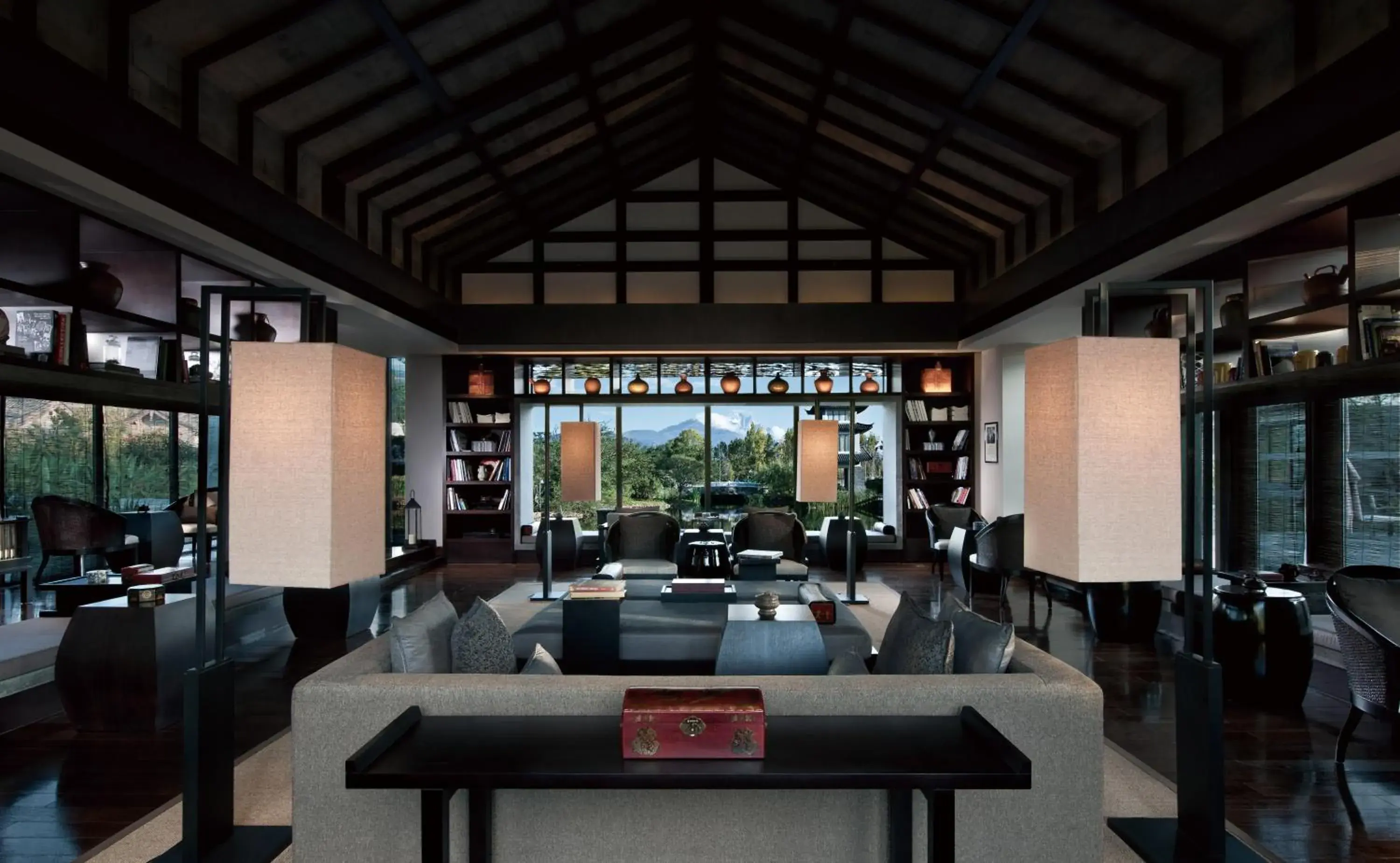 Lounge or bar in Pullman Lijiang Resort & Spa