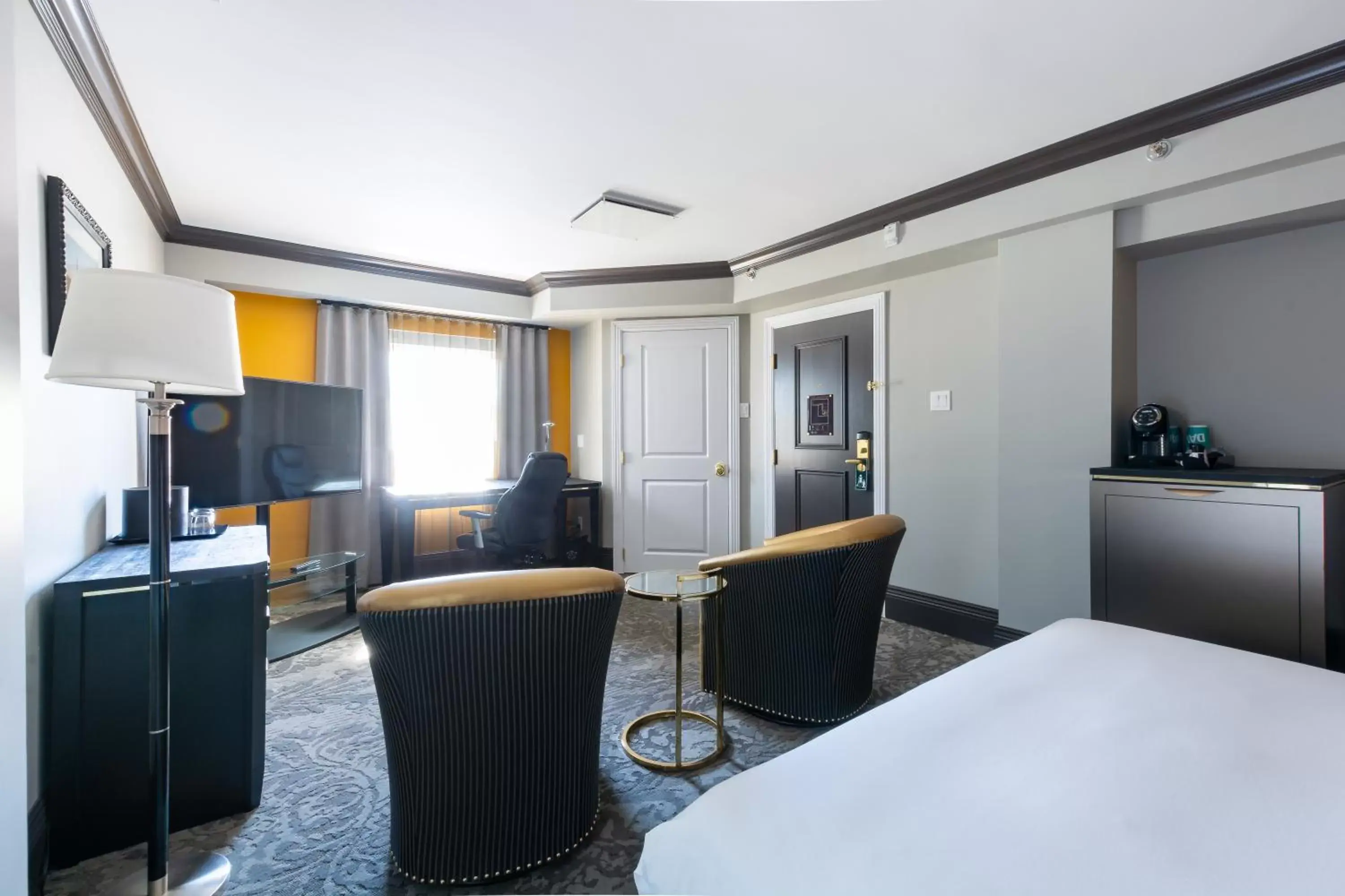 Bed in Hotel Clarendon Bed in Hotel Clarendon