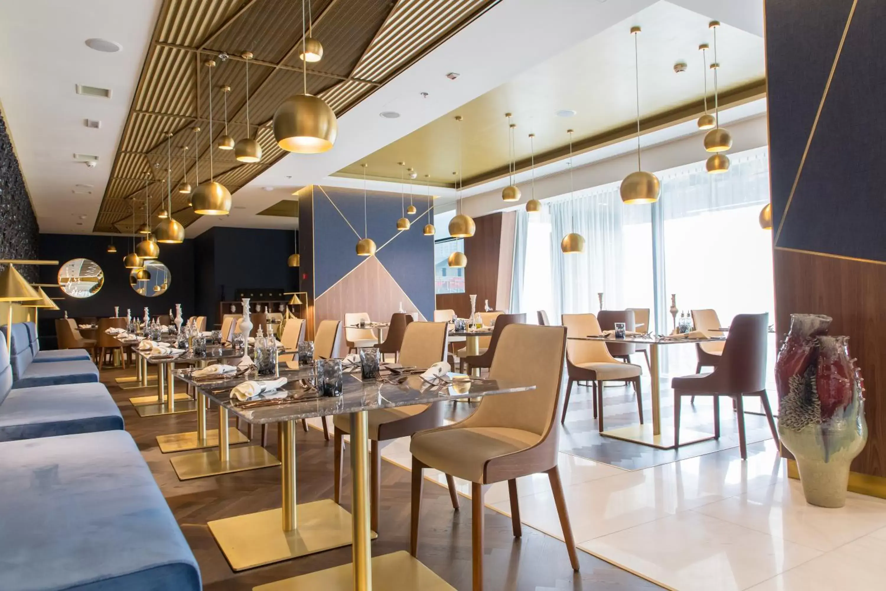 Restaurant/Places to Eat in Swissotel Sarajevo