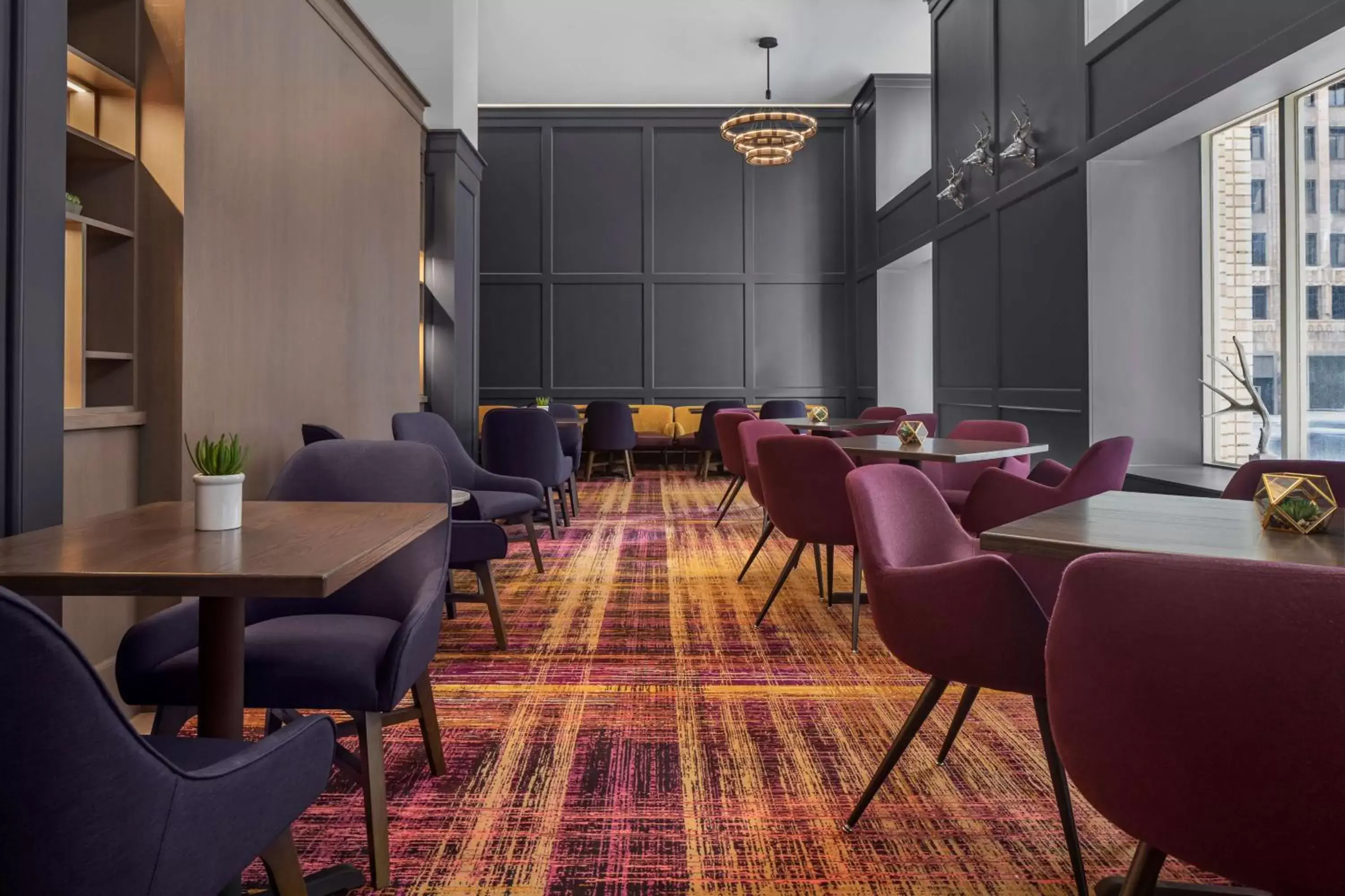 Restaurant/places to eat in Hyatt Centric Downtown Minneapolis Restaurant/places to eat in Hyatt Centric Downtown Minneapolis