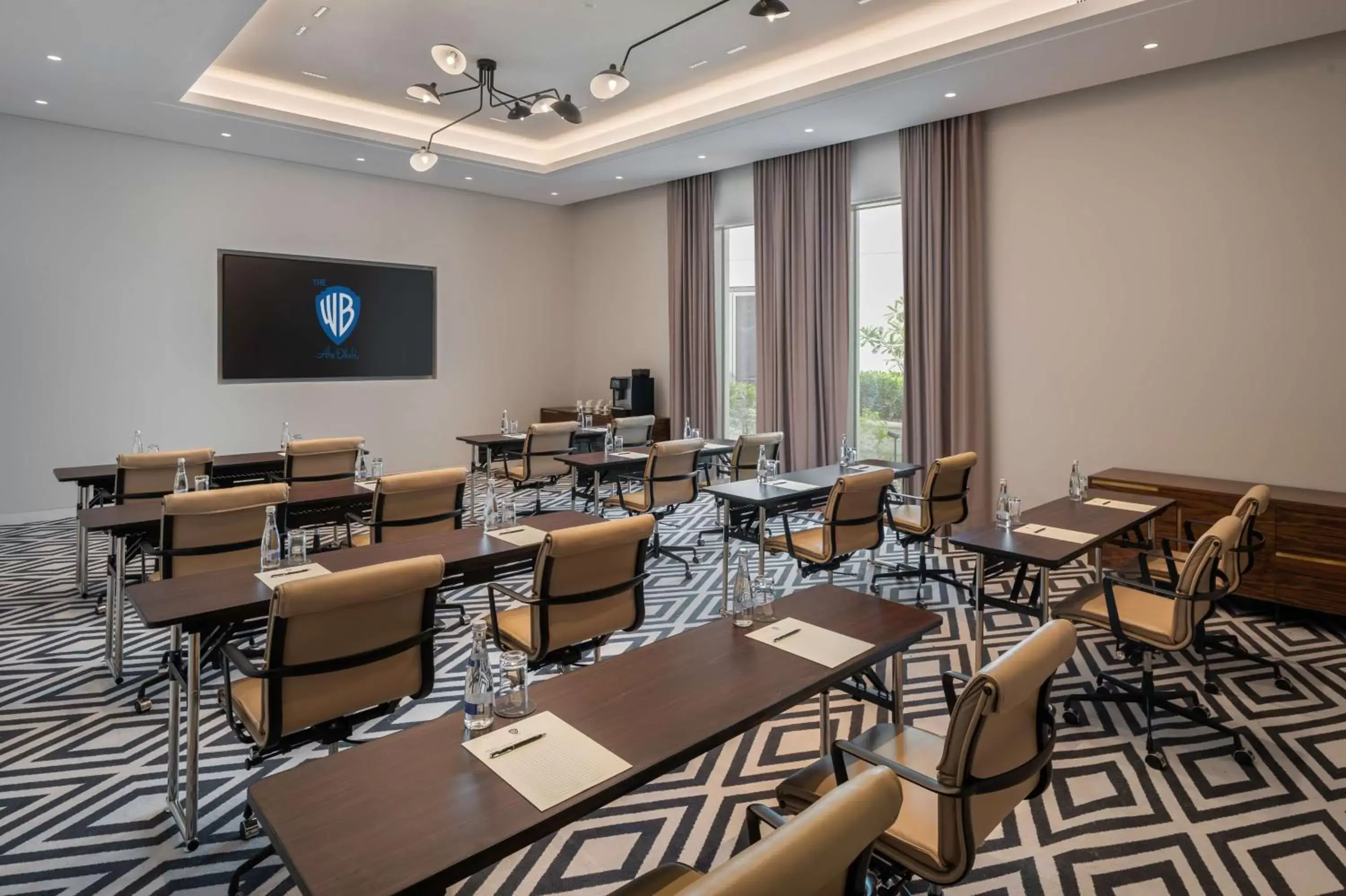 Meeting/conference room, Restaurant/Places to Eat in The WB Abu Dhabi, Curio Collection By Hilton