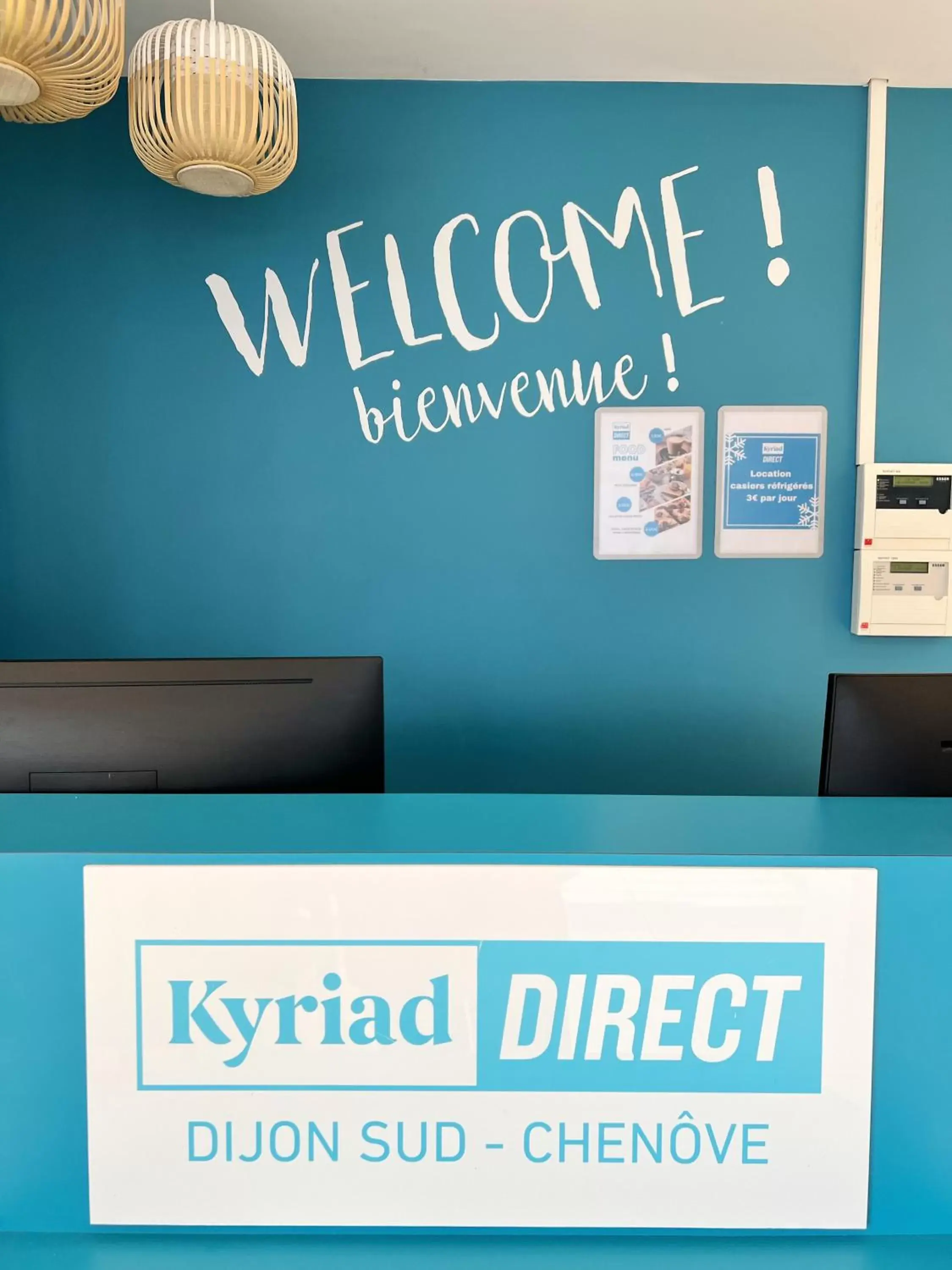 Lobby or reception, Property Logo/Sign in Kyriad Direct Dijon Sud - Chenove