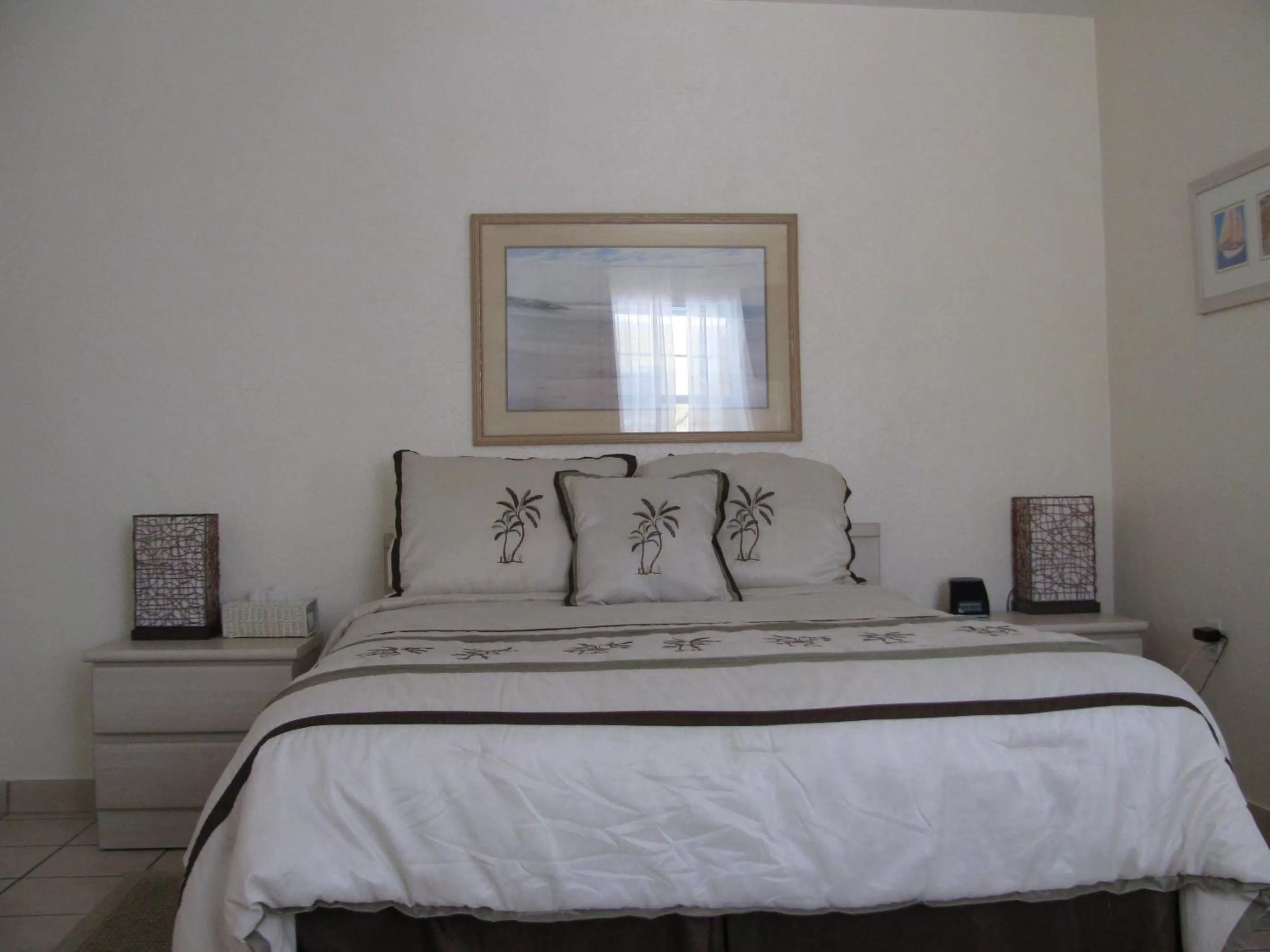 Bed in Queens Gate Resort