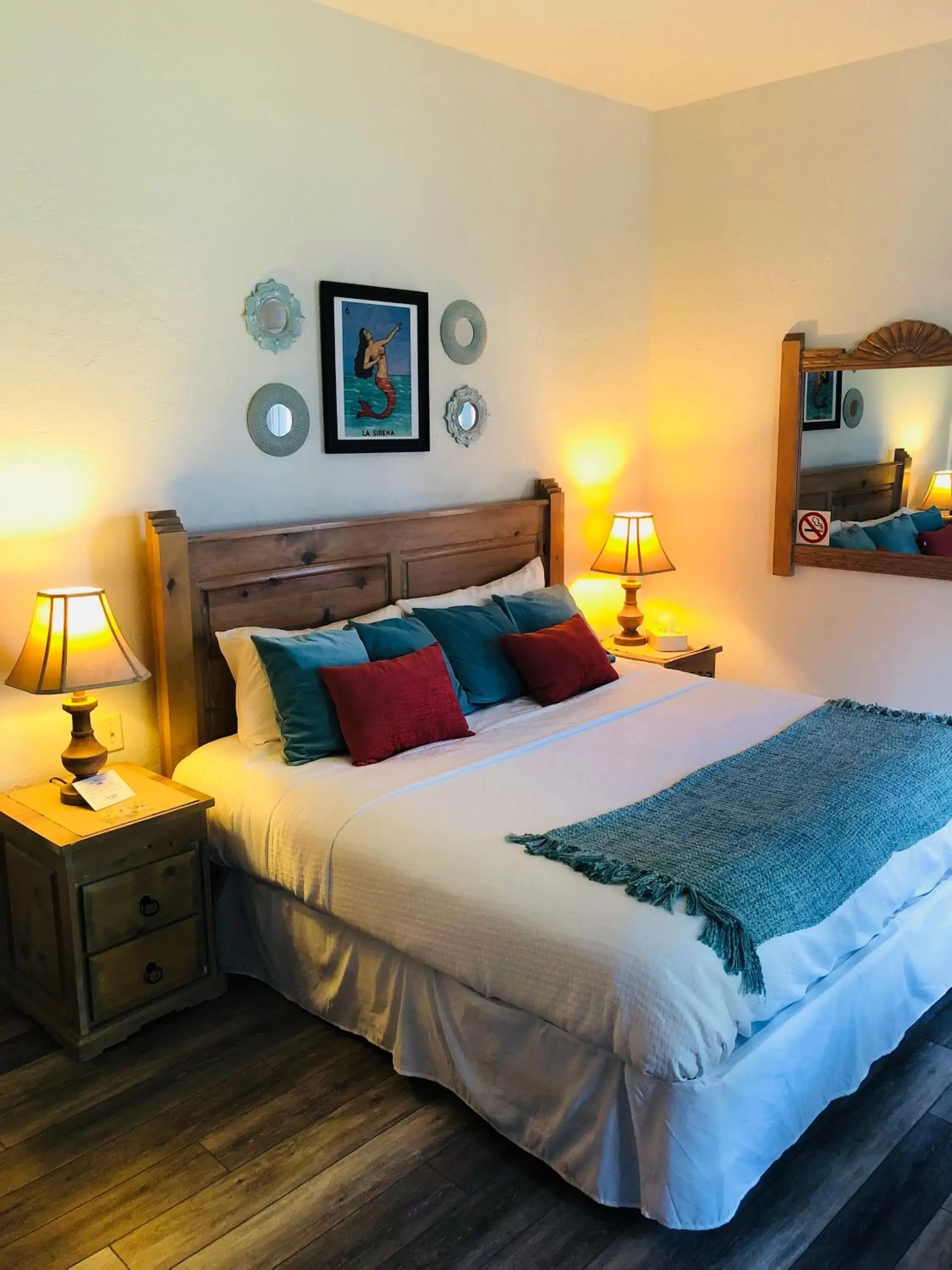 Deluxe King Room in Hotel San Ramon Deluxe King Room in Hotel San Ramon