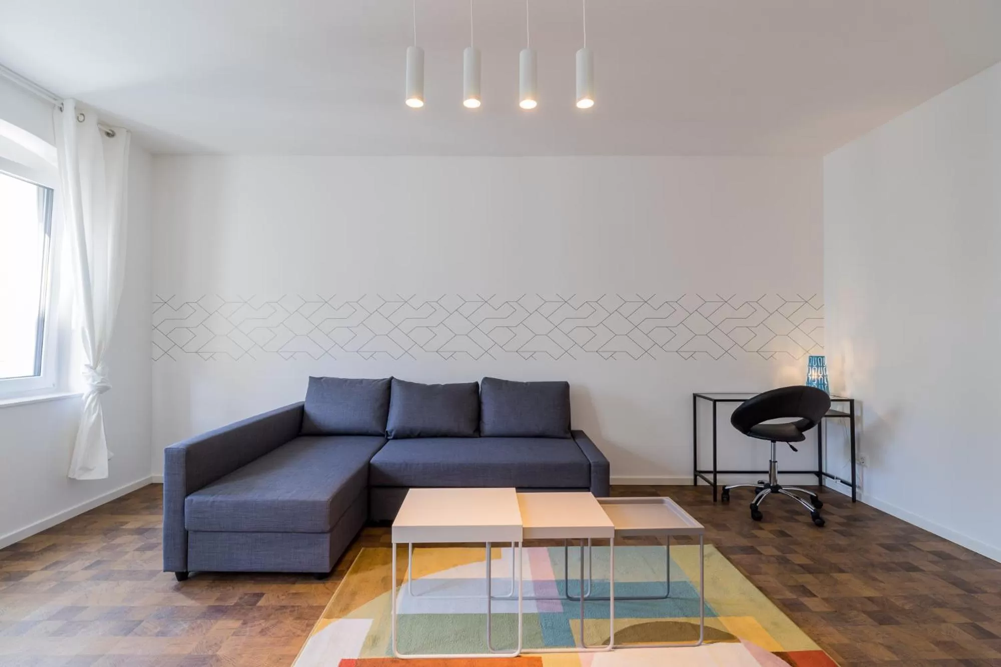 Spacious One-Bedroom Apartment in Nena Apartments Hermannplatz