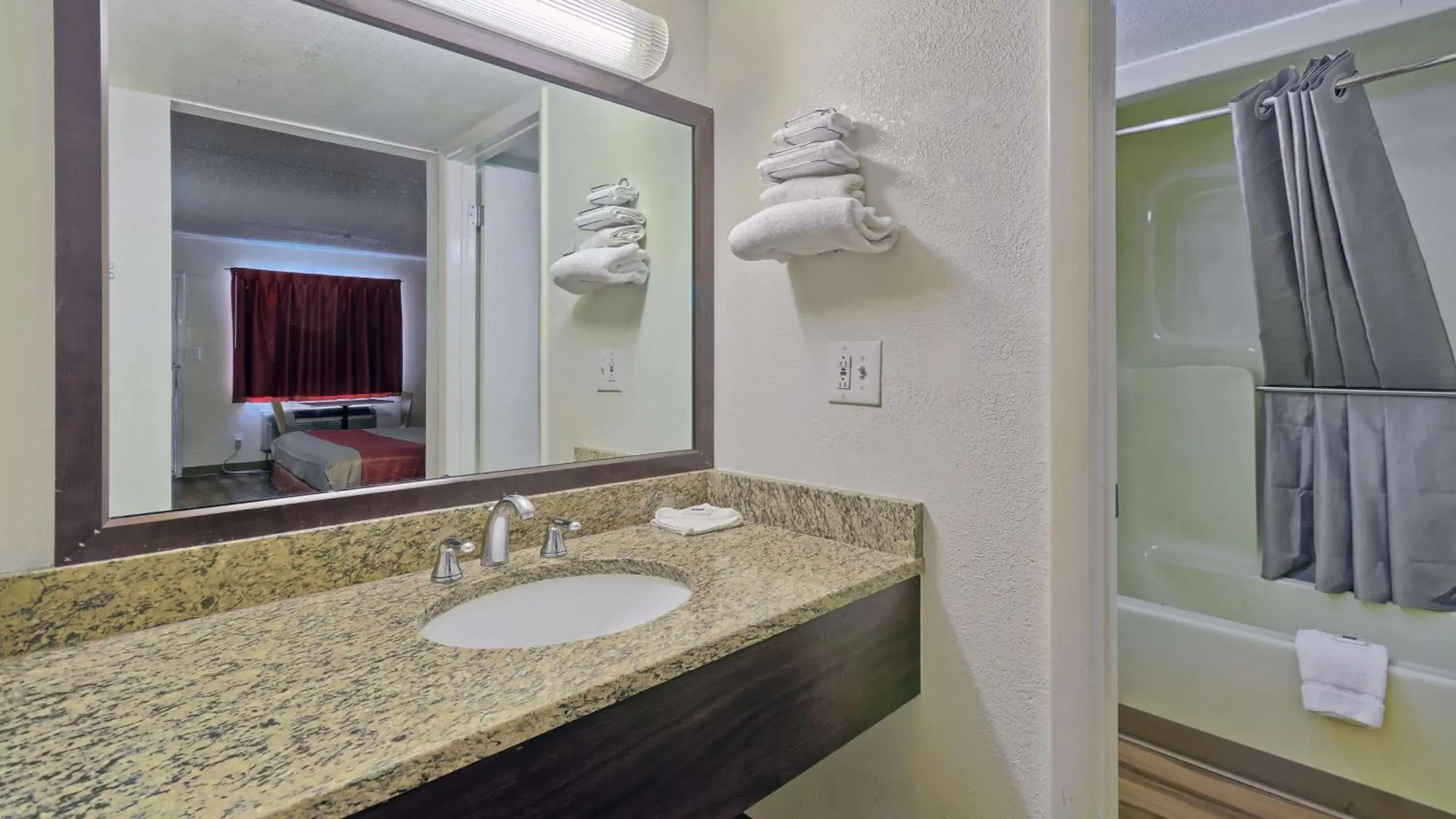Photo of the whole room, Bathroom in Motel 6-Maple Shade Township, NJ - Philadelphia - Mt Laurel