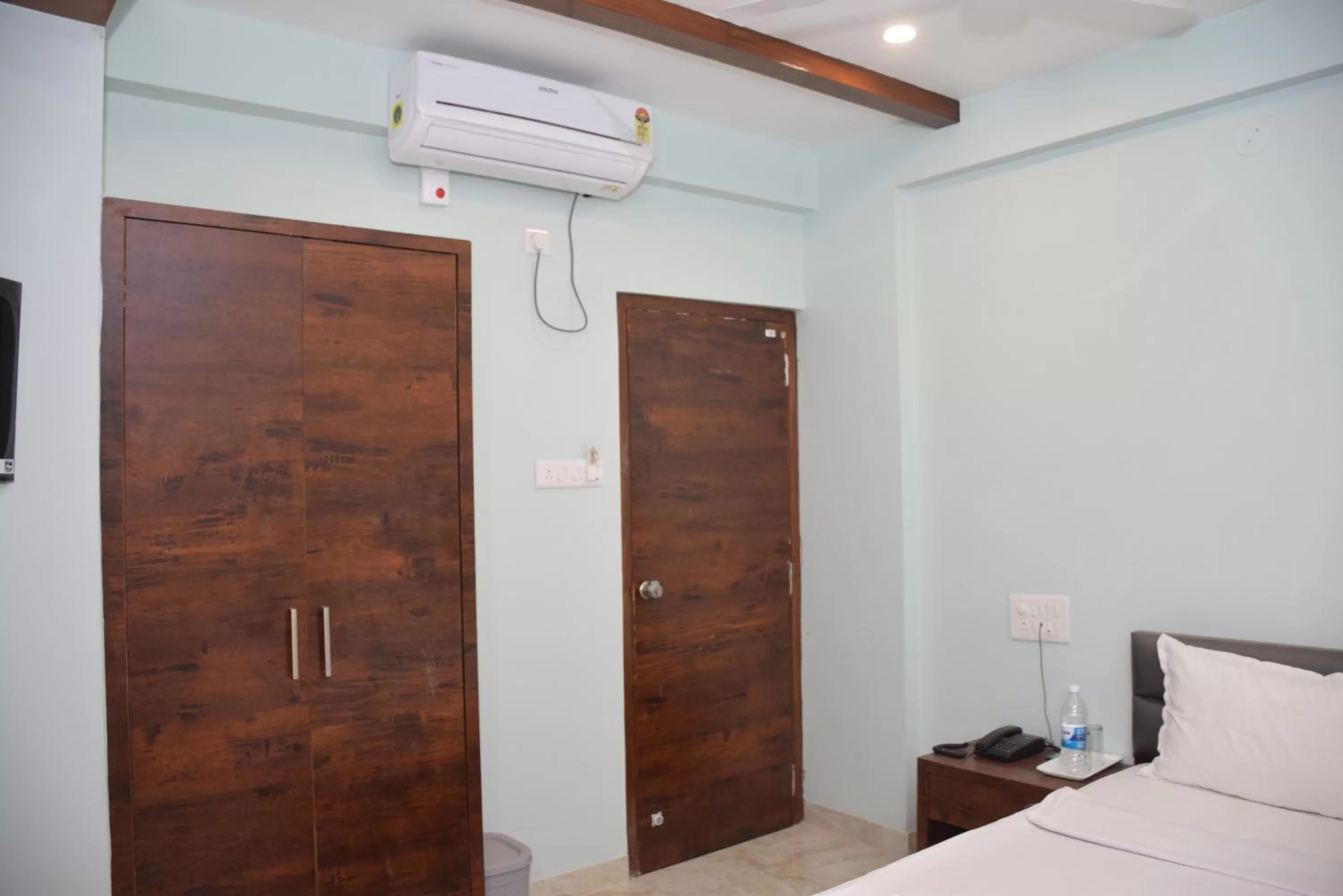 Bed in Shankar Residency, Akkalkot