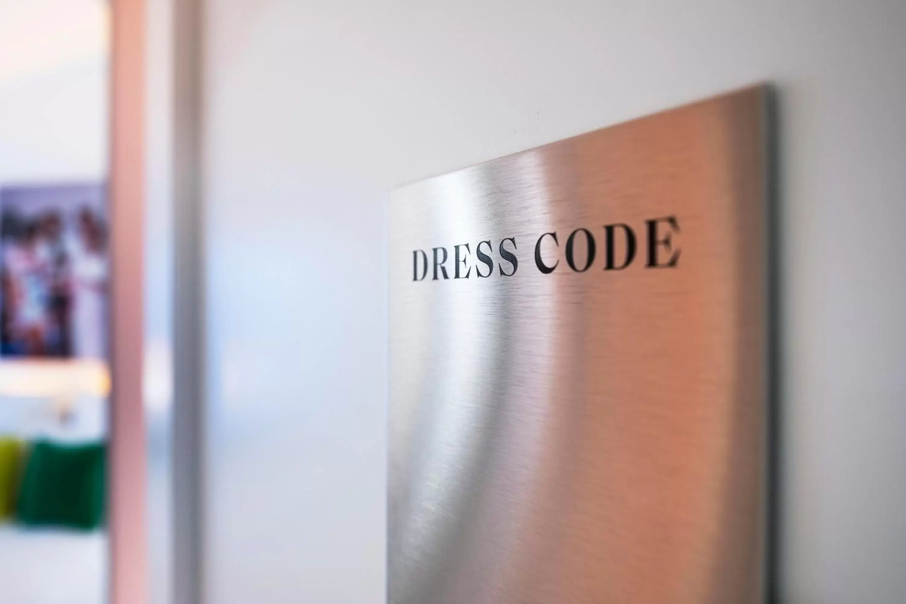 Decorative detail, Property Logo/Sign in Hôtel Dress Code