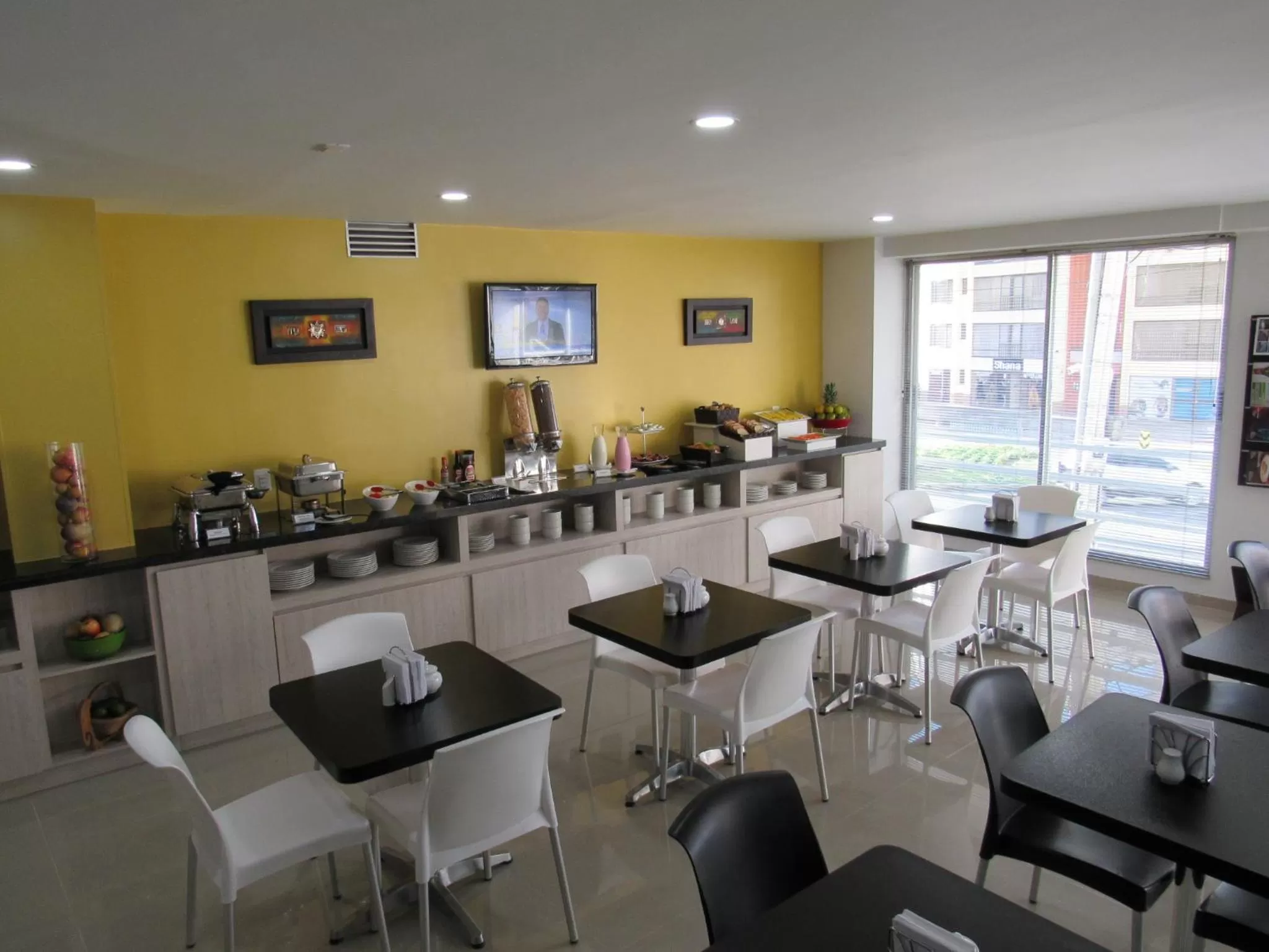 Restaurant/places to eat in Hotel Casa Galvez