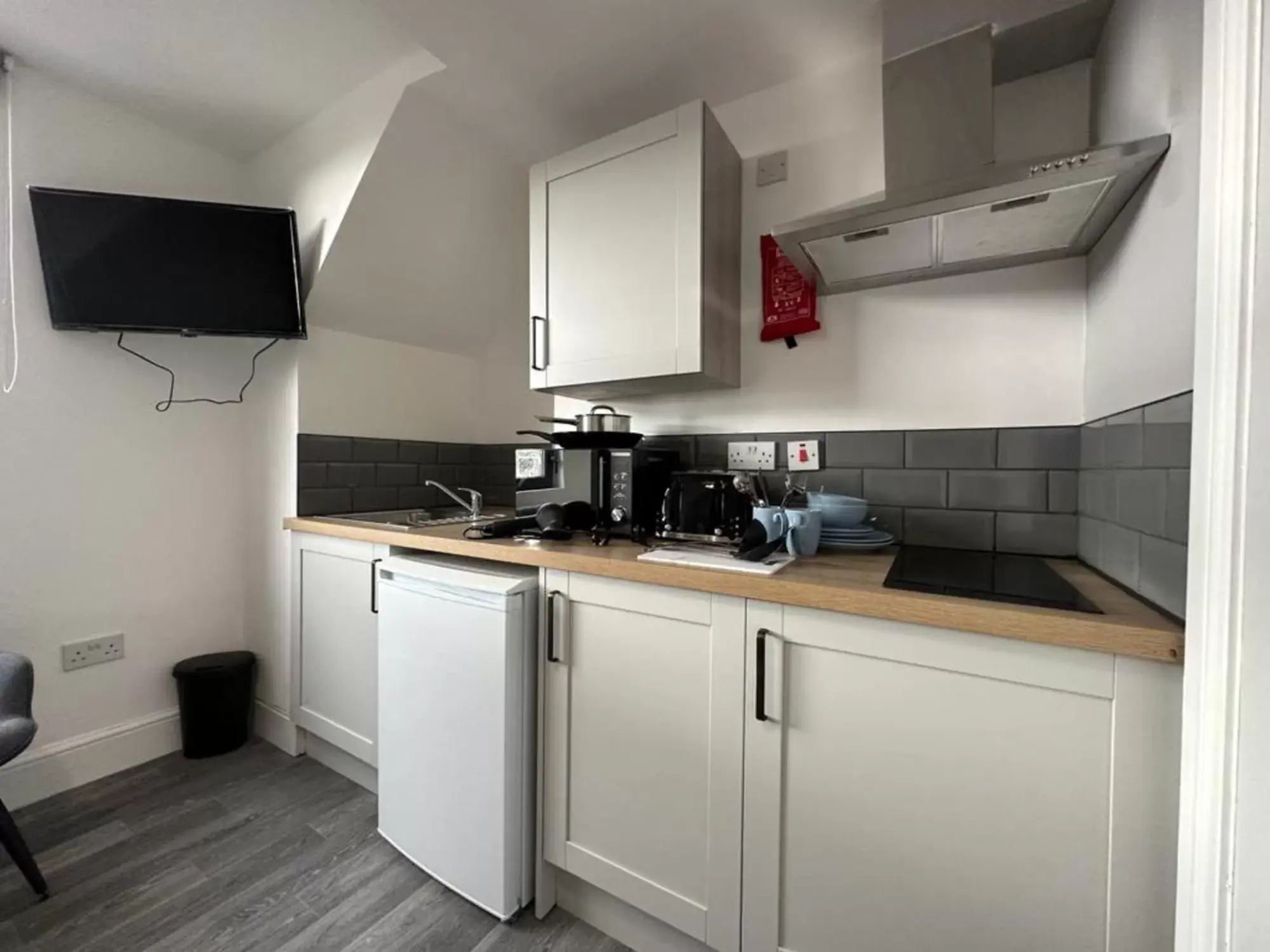 Kitchen/Kitchenette in The Fishpond - Premier Nottingham Studios