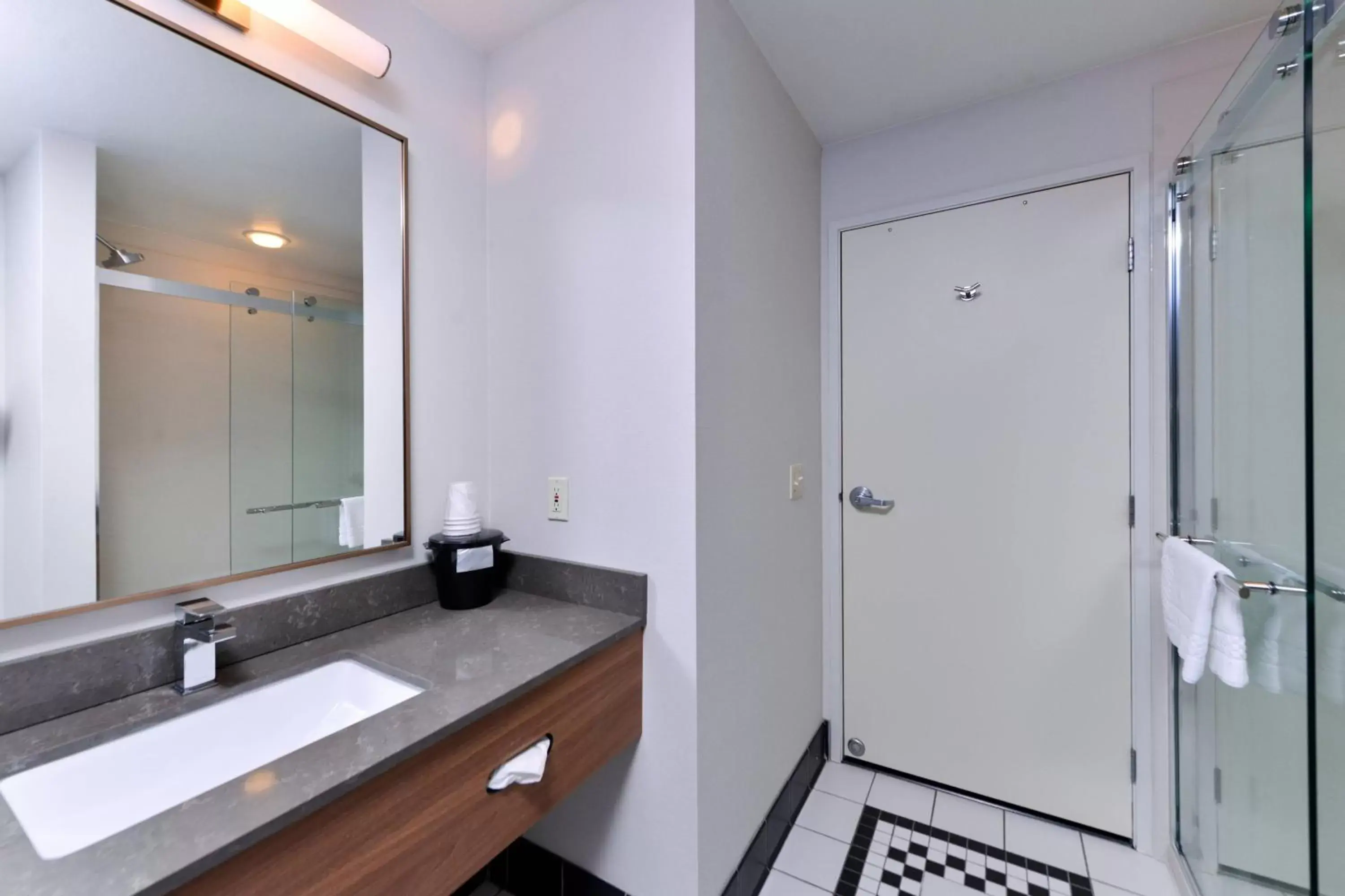 Bathroom in Fairfield Inn and Suites Beloit