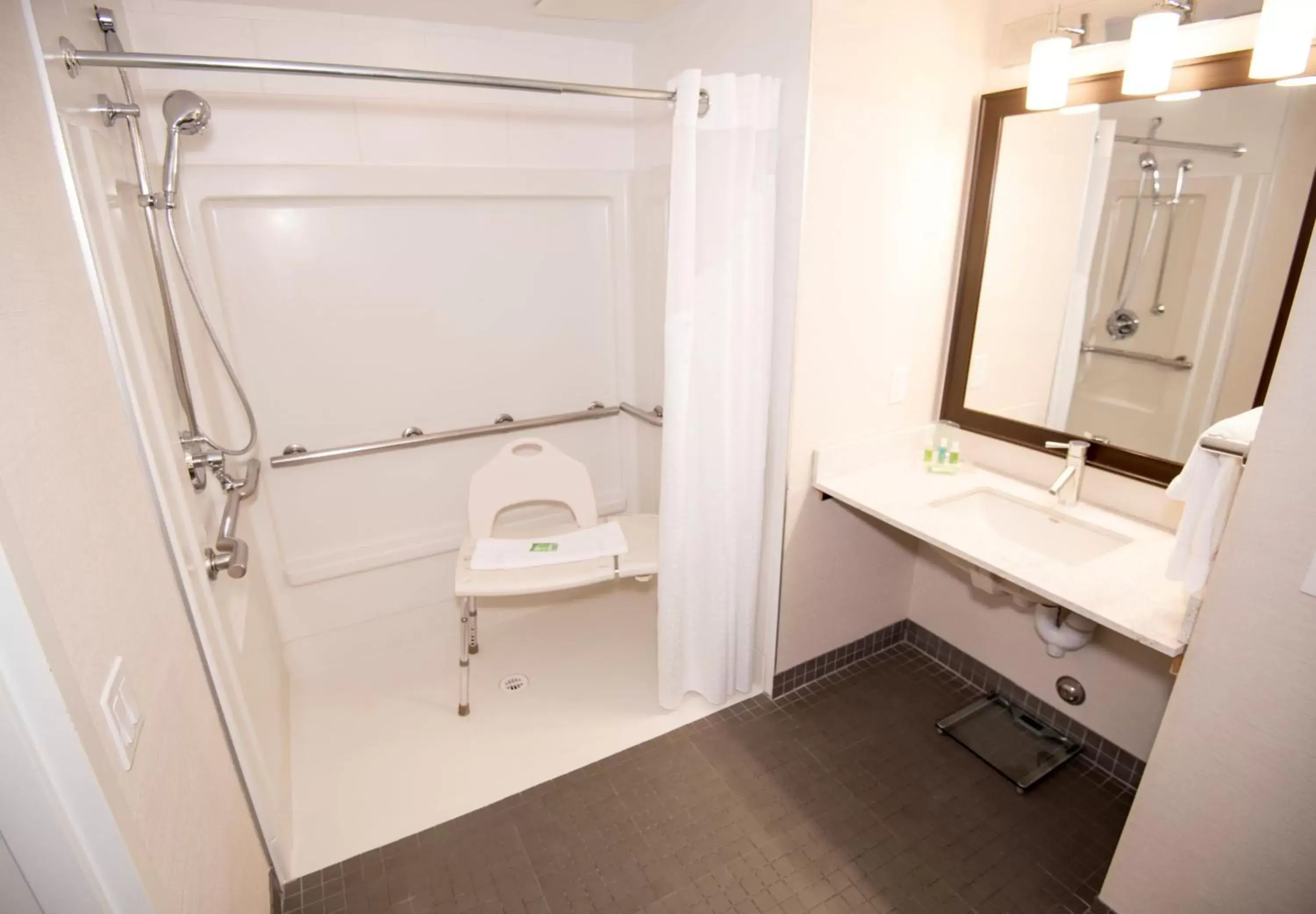 Photo of the whole room, Bathroom in Holiday Inn Hotel & Suites Red Deer, an IHG Hotel